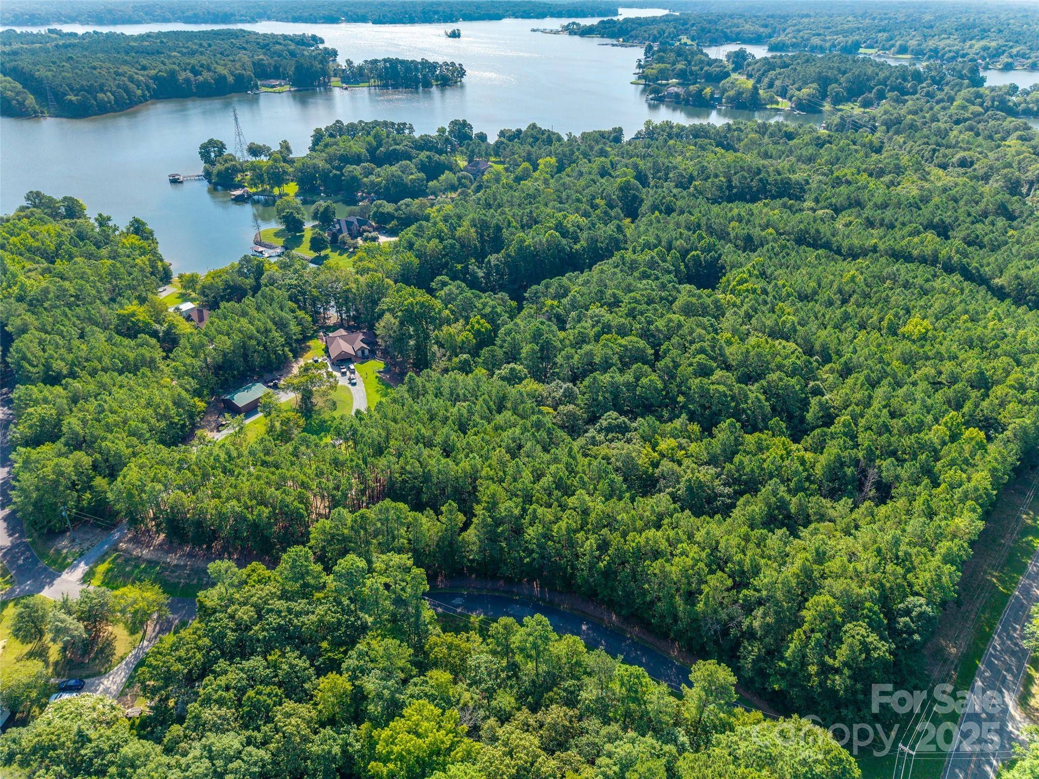 2031 Tiger Paw LN, York, SC 29745