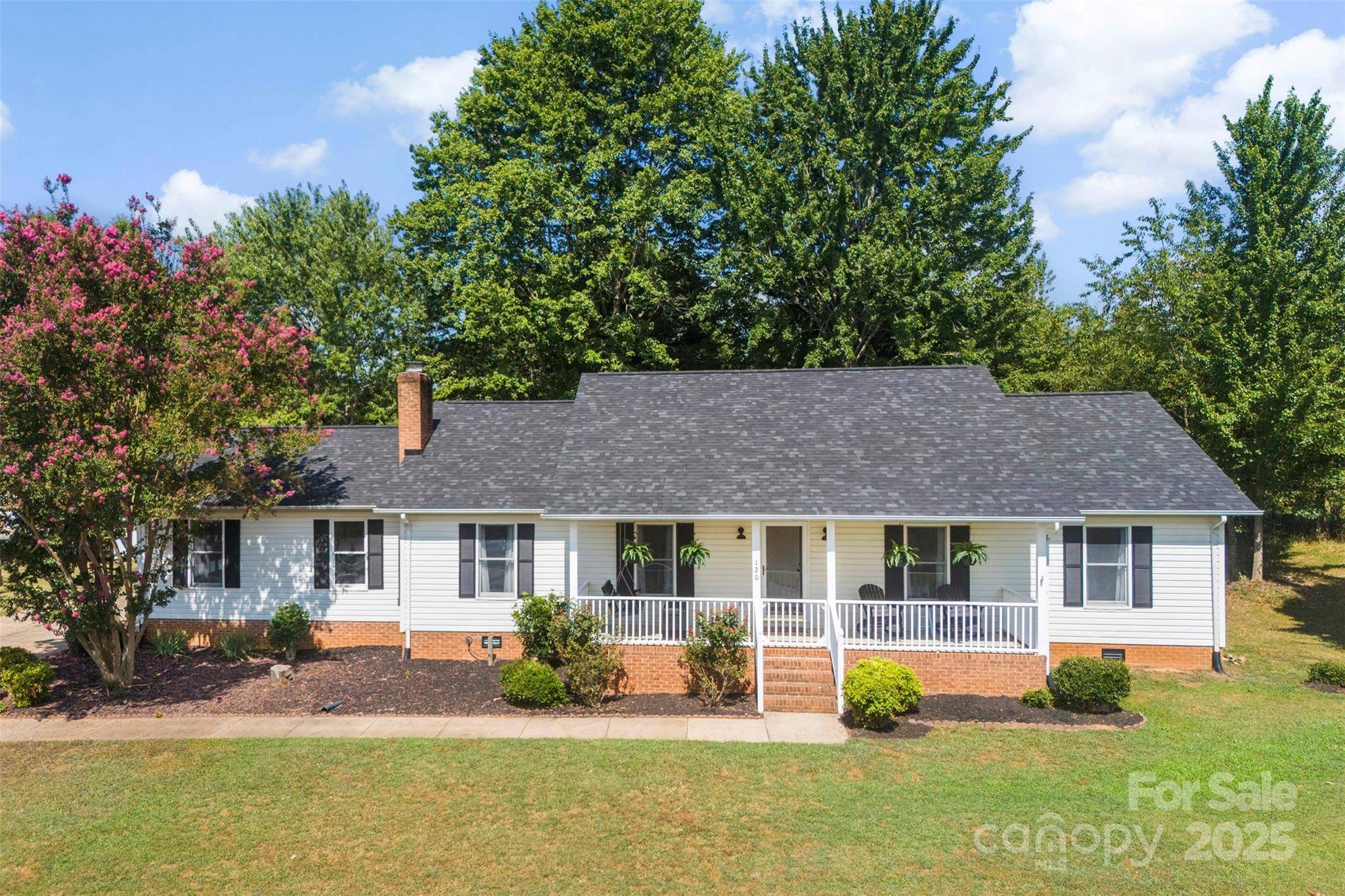 120 Windy Hill DR, Cherryville, NC 28021
