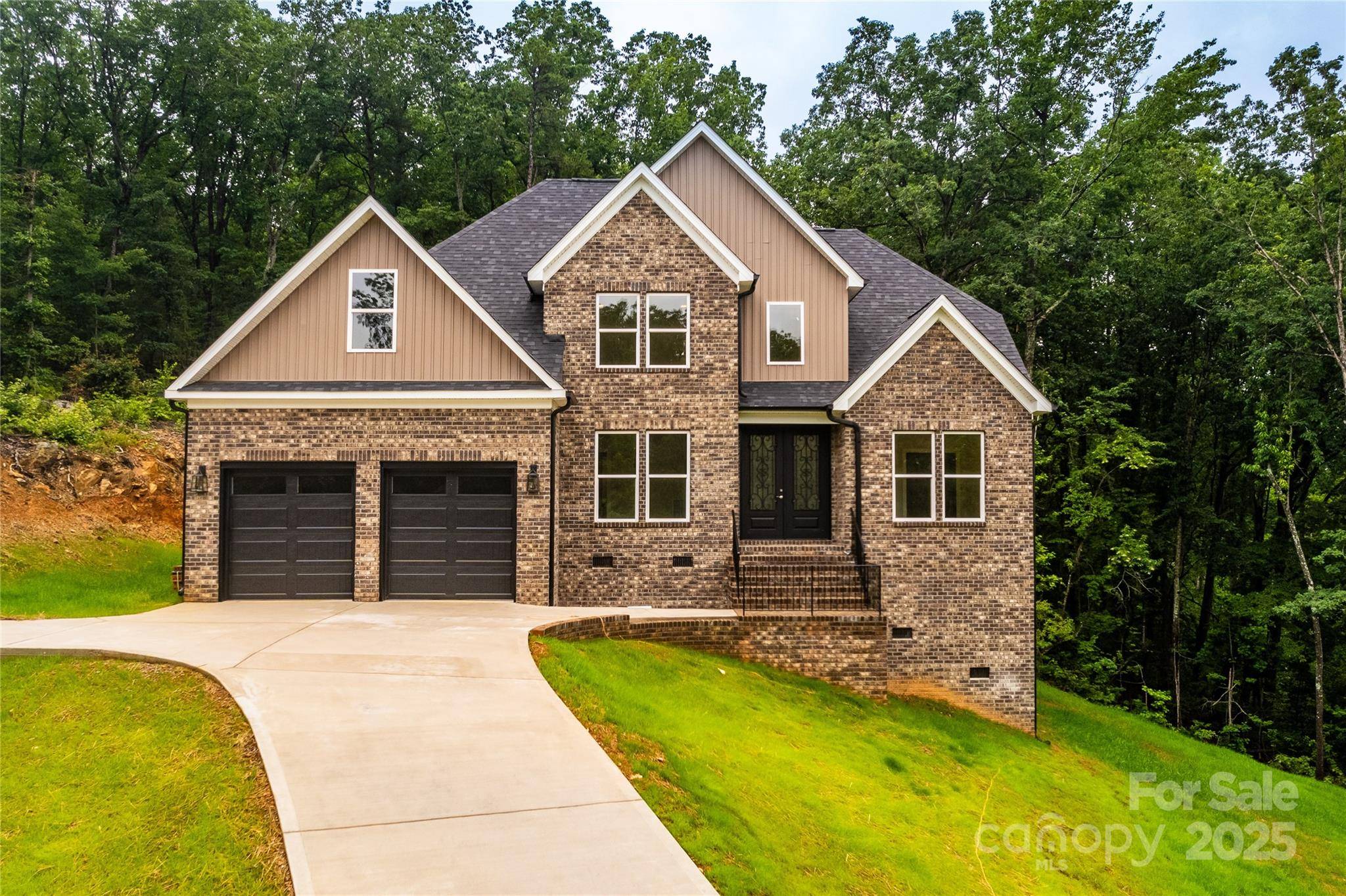 240 Mark Ryan LN, Dallas, NC 28034