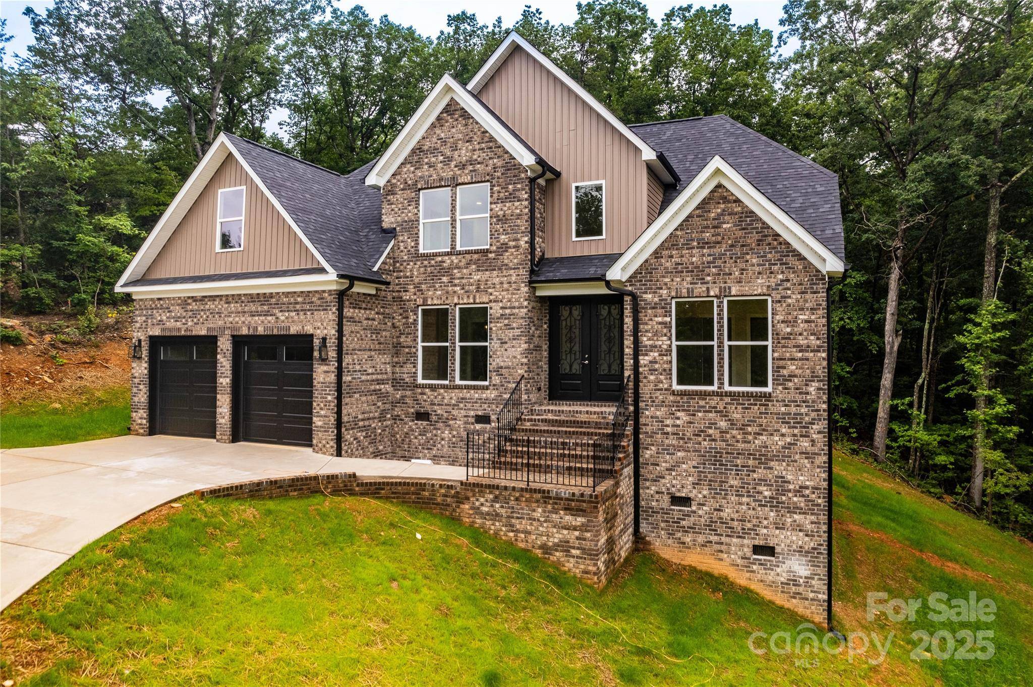 240 Mark Ryan LN, Dallas, NC 28034