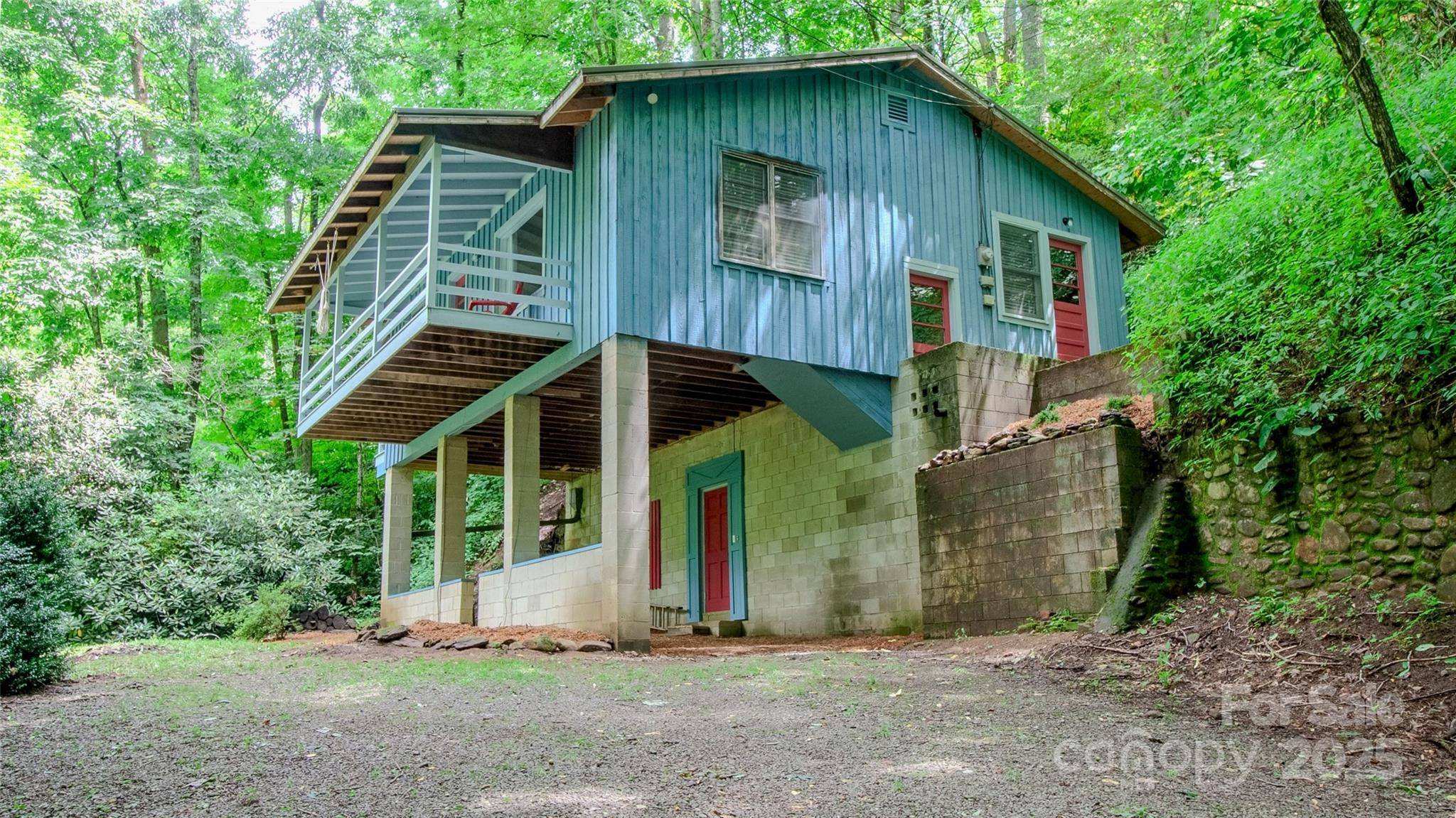 74 Woodland RD, Balsam, NC 28707