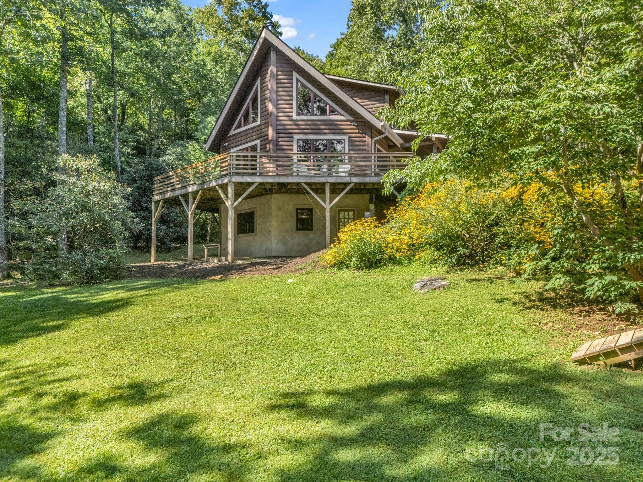 312 High Rock Acres DR, Black Mountain, NC 28711