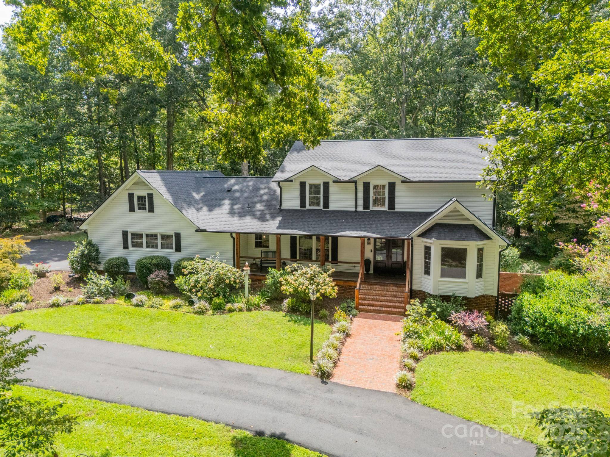8504 Viking DR, Waxhaw, NC 28173