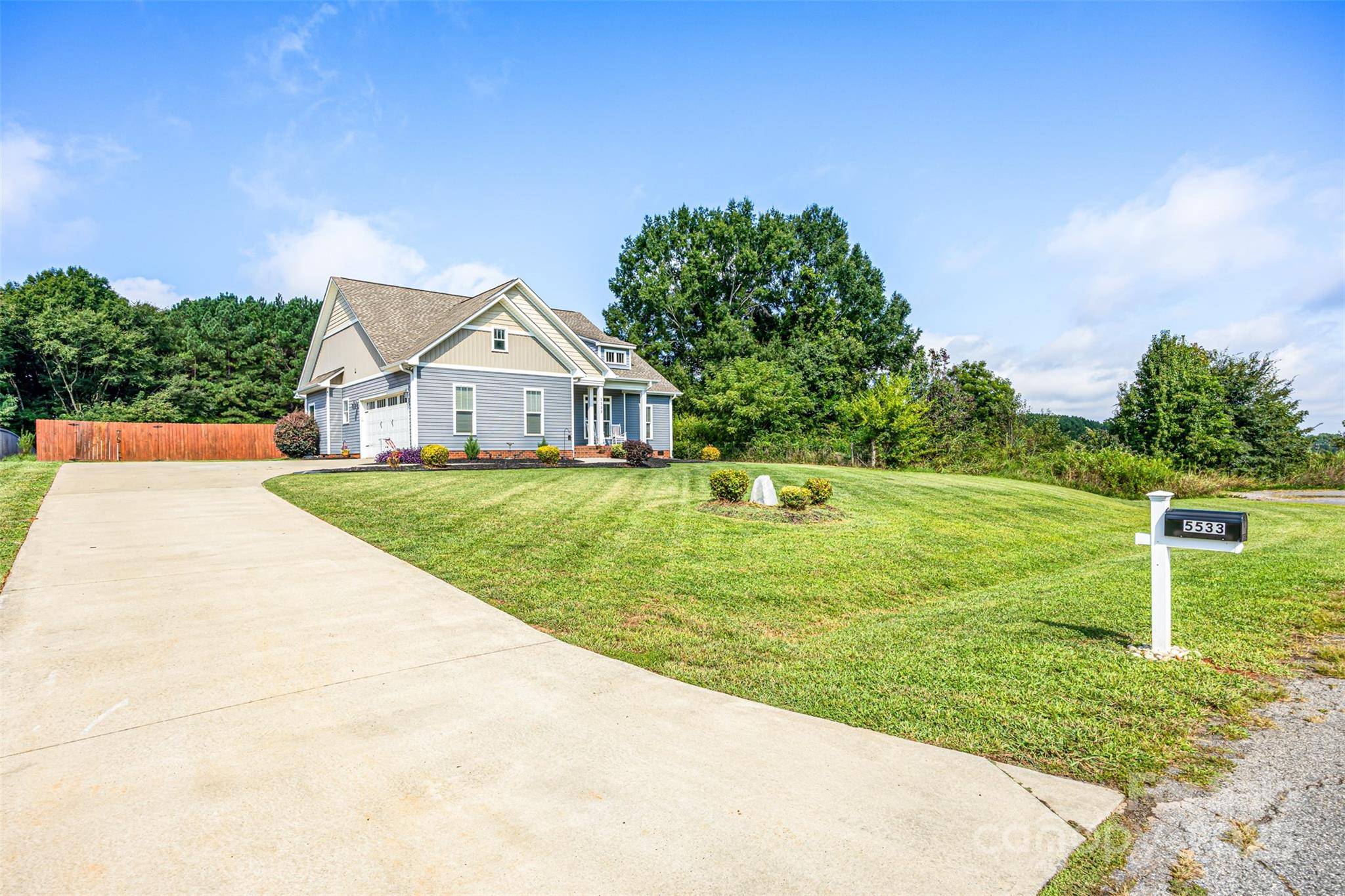 5533 Harvest Hills RD, Bessemer City, NC 28016