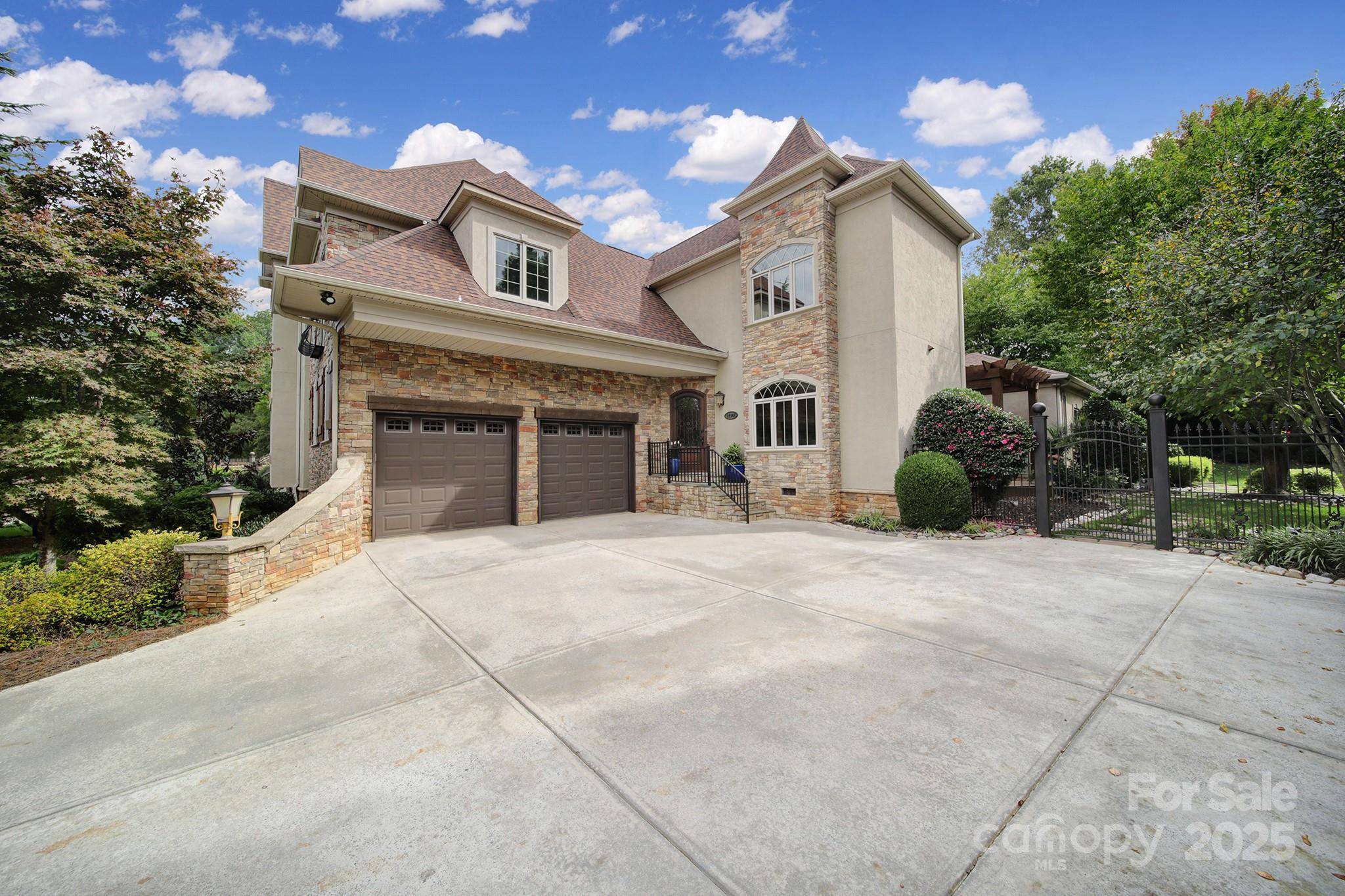 14348 Brooks Knoll LN, Mint Hill, NC 28227