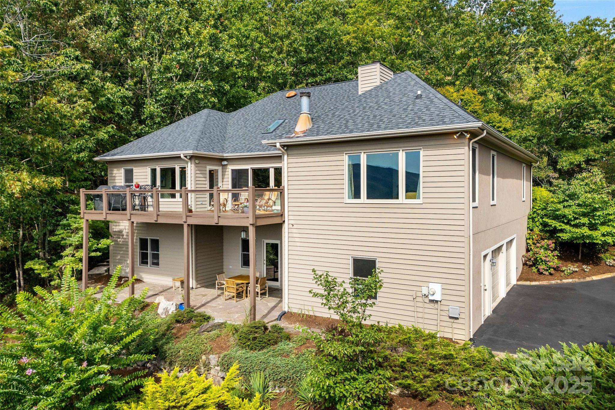 206 Crestview DR, Black Mountain, NC 28711