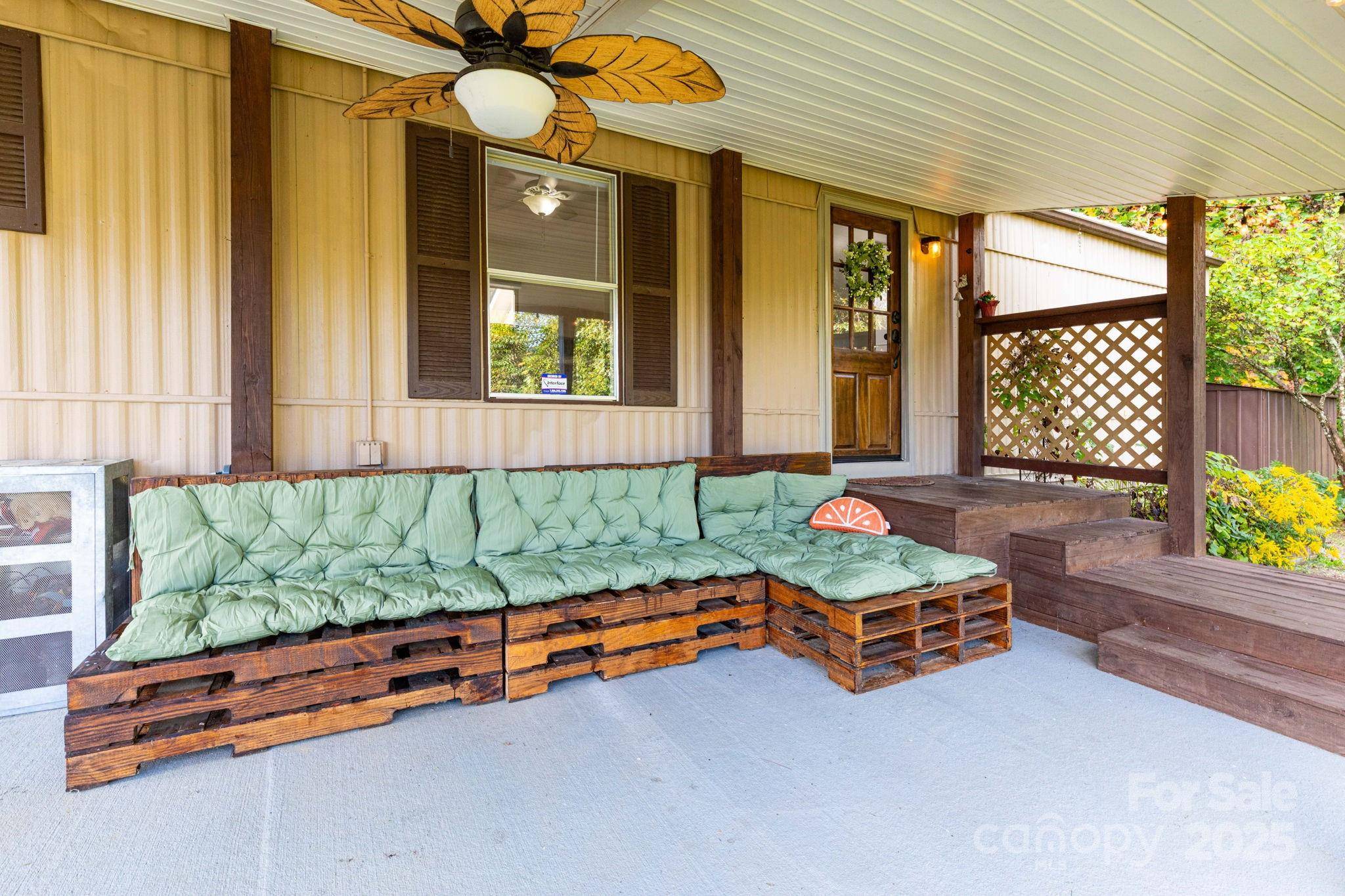 178 Keith DR, Canton, NC 28716