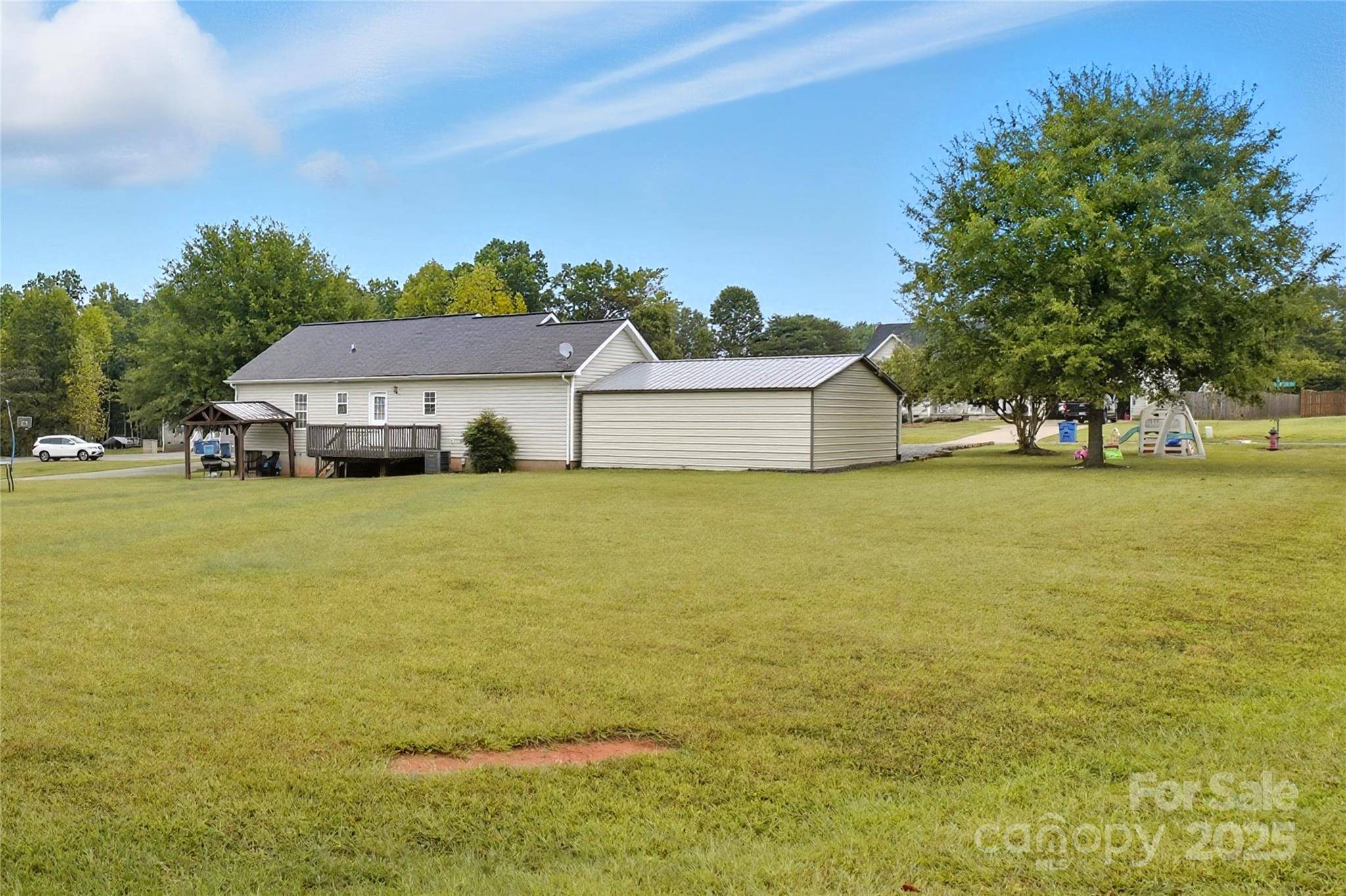967 Russell Ridge DR, Catawba, NC 28609