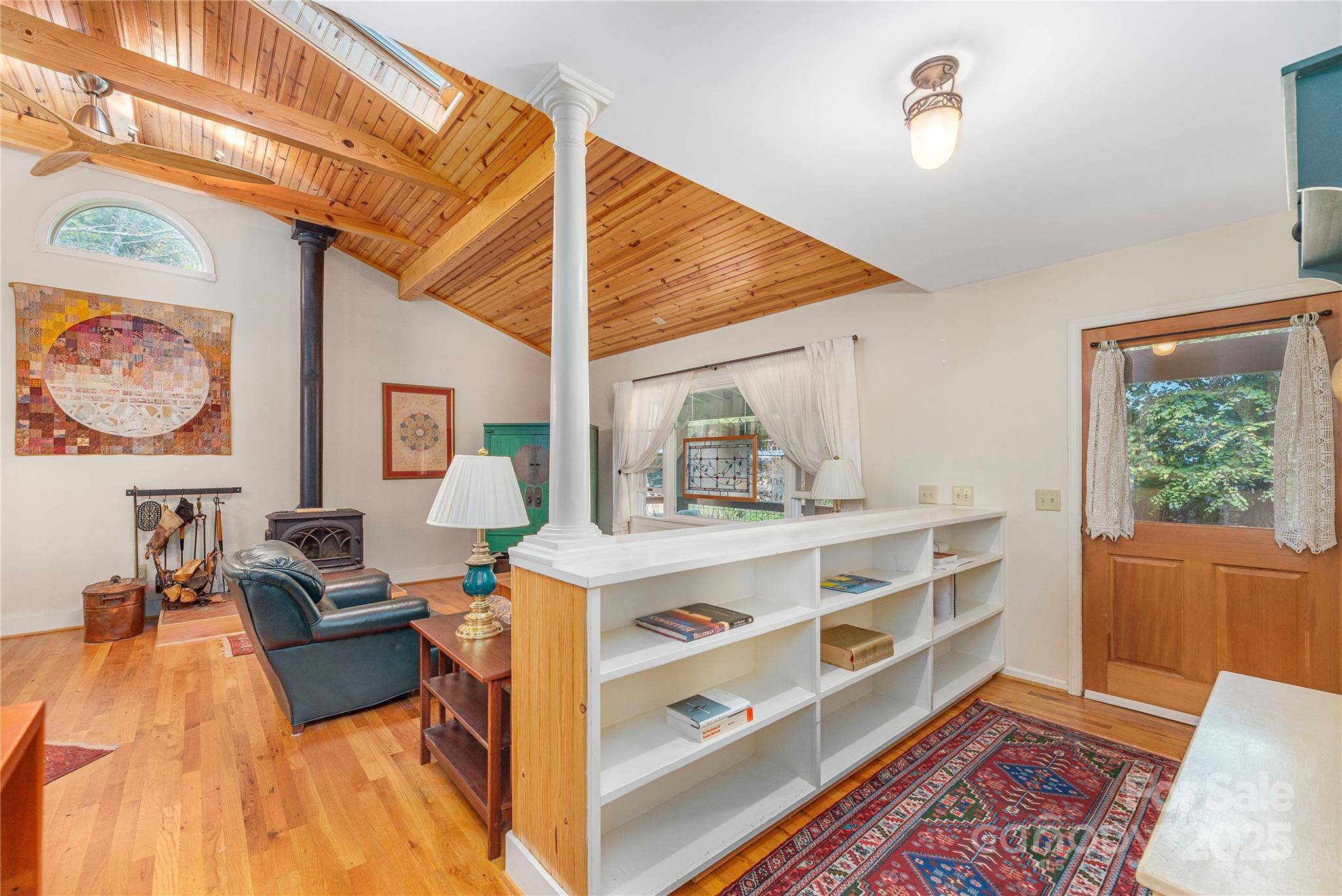 17 Red Oak LN, Alexander, NC 28701