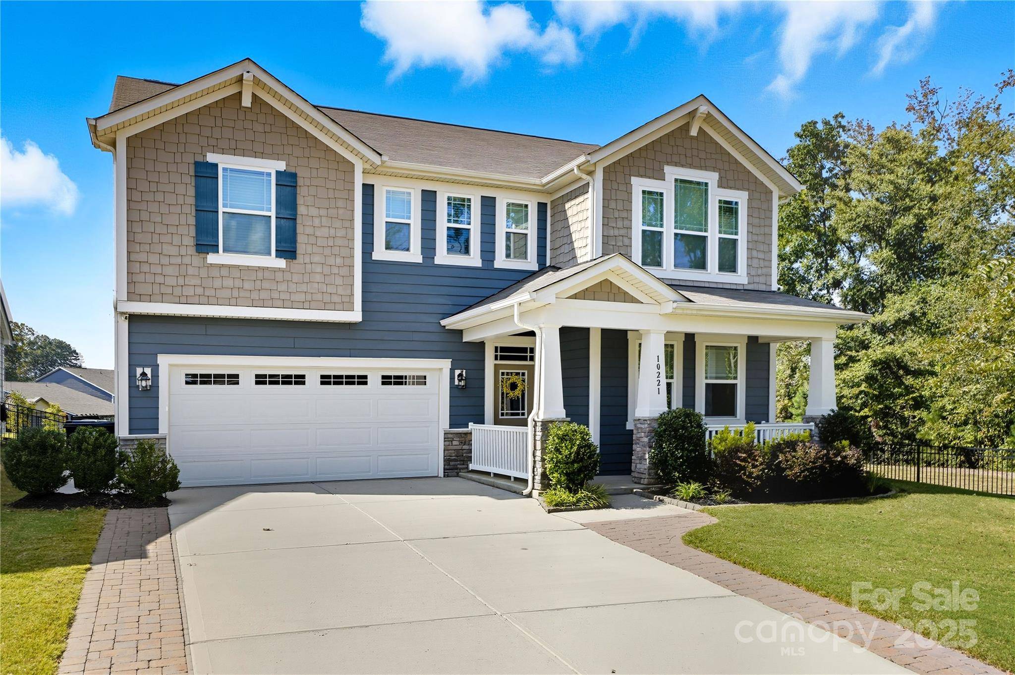10221 Bluejack Oak CT, Huntersville, NC 28078
