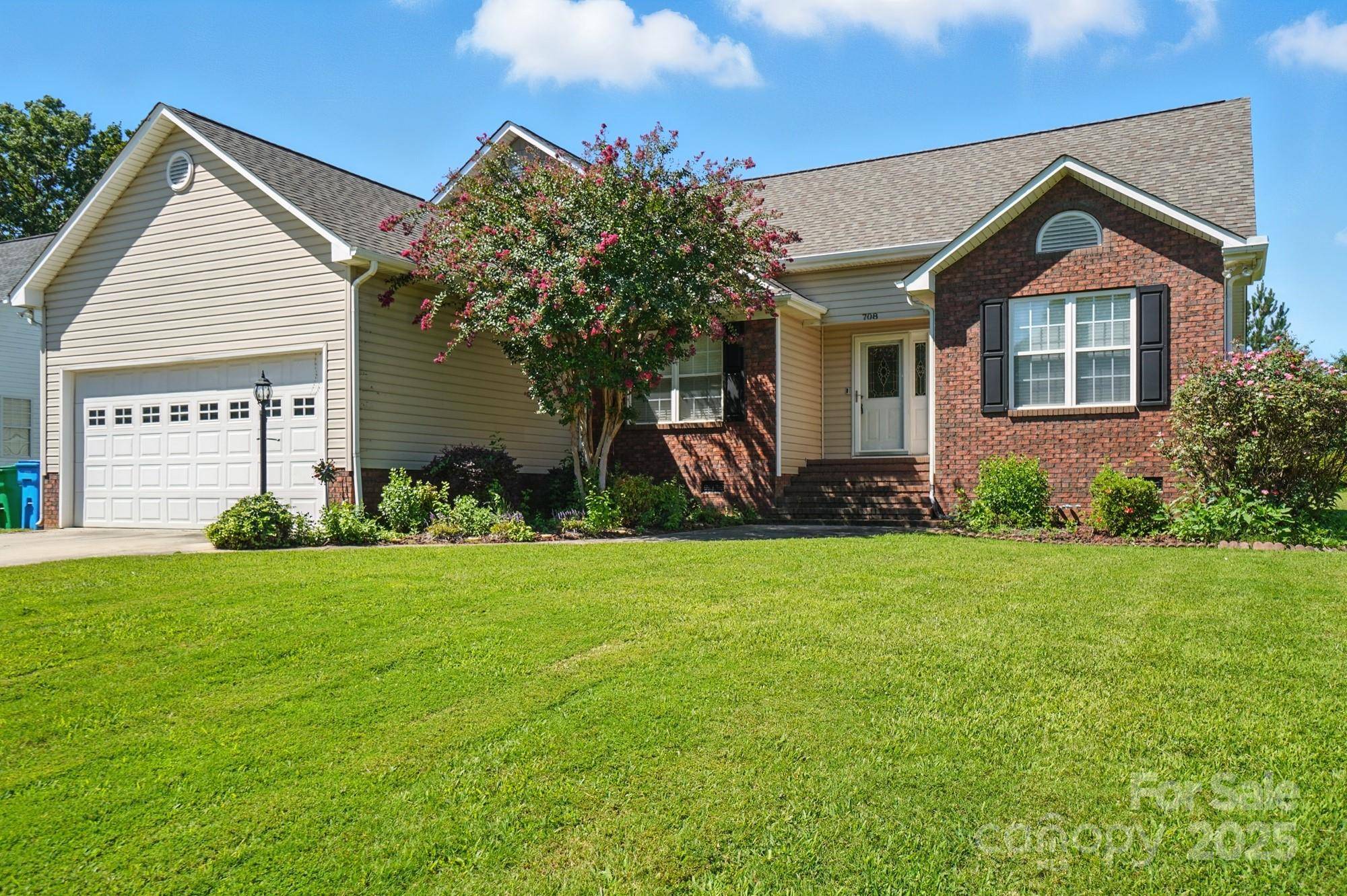 708 Redah AVE, Locust, NC 28097
