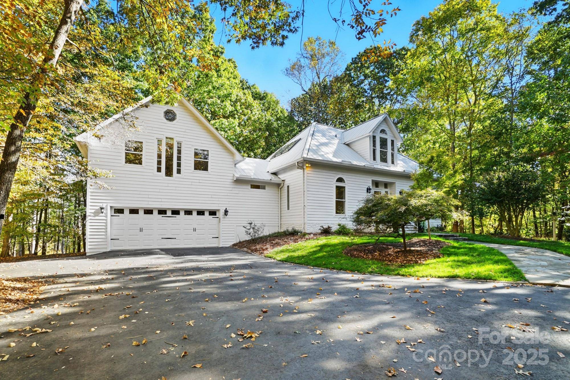 625 Lochaven RD, Waxhaw, NC 28173