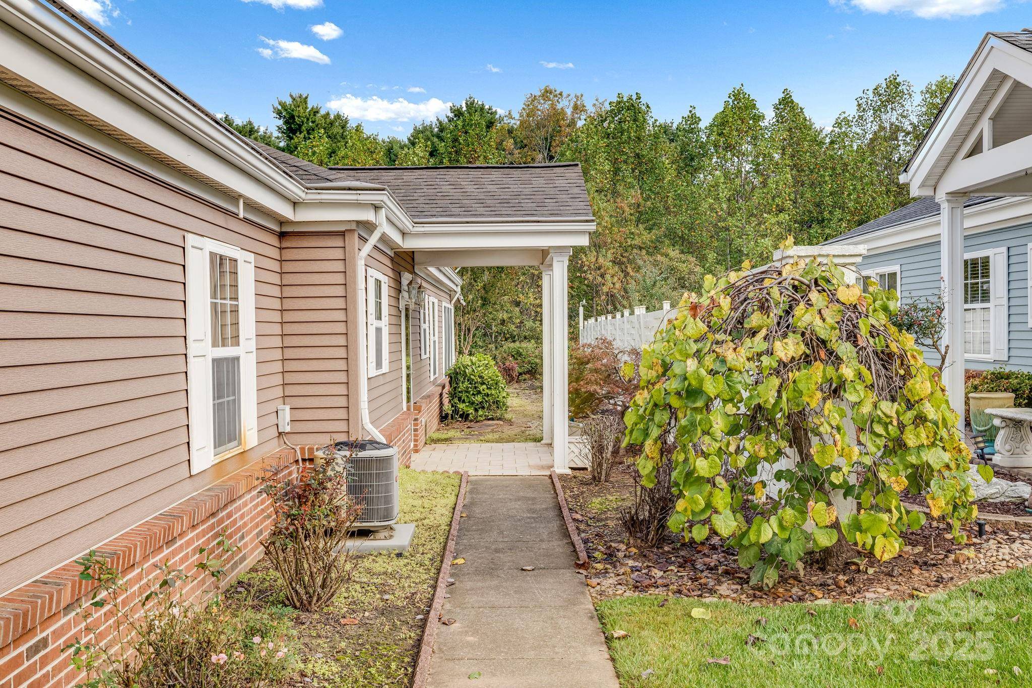 11 Heather WAY #D, Candler, NC 28715