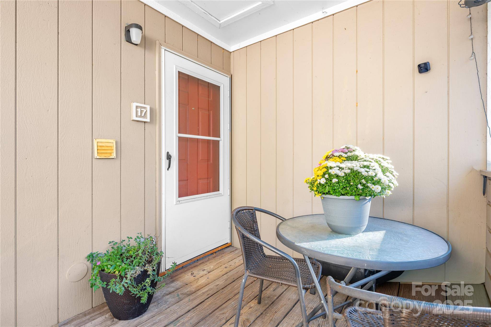 229 E King ST #17, Boone, NC 28607