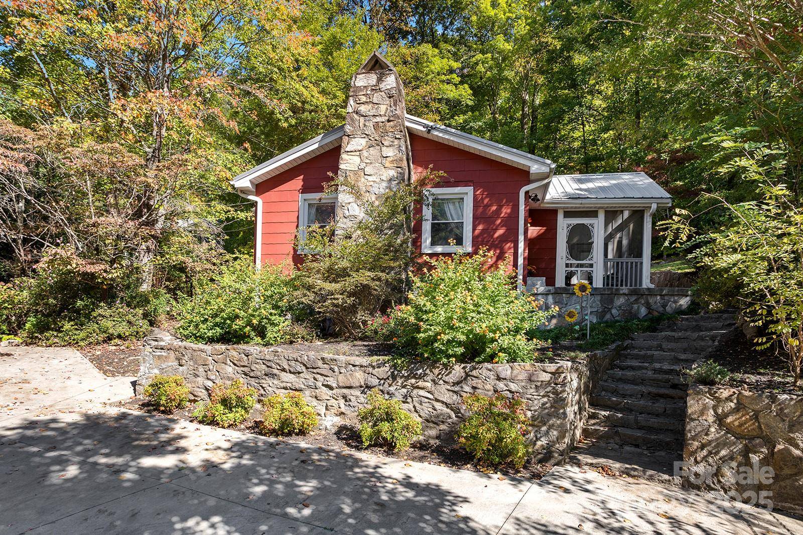 380 Main ST, Chimney Rock, NC 28720
