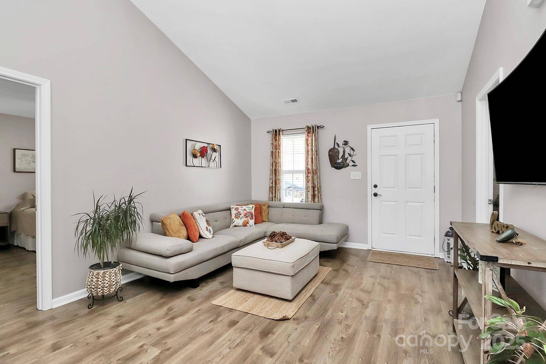 2524 Gelsinger AVE, Bessemer City, NC 28016