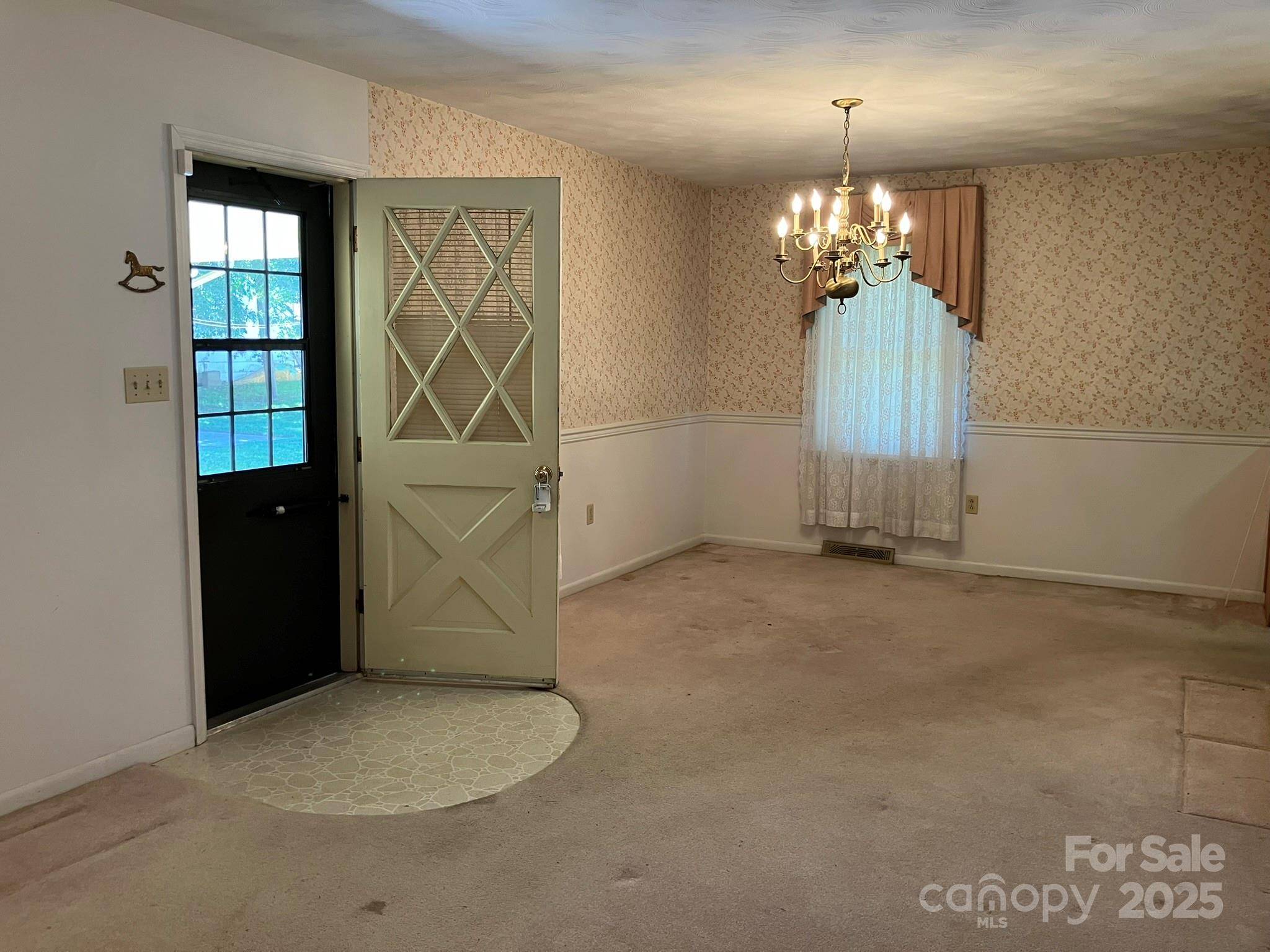 299 Weatherstone DR, Forest City, NC 28043