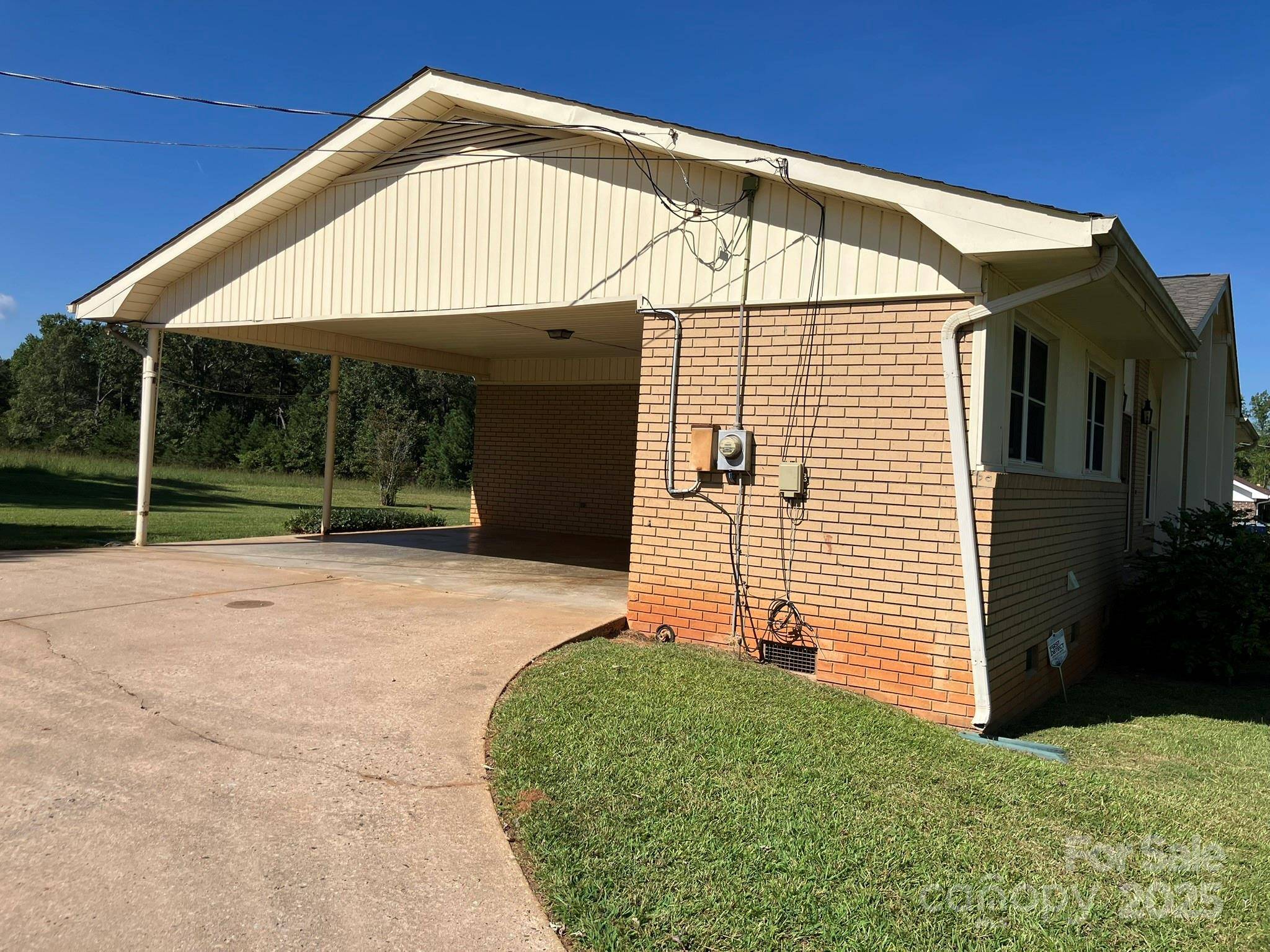 299 Weatherstone DR, Forest City, NC 28043
