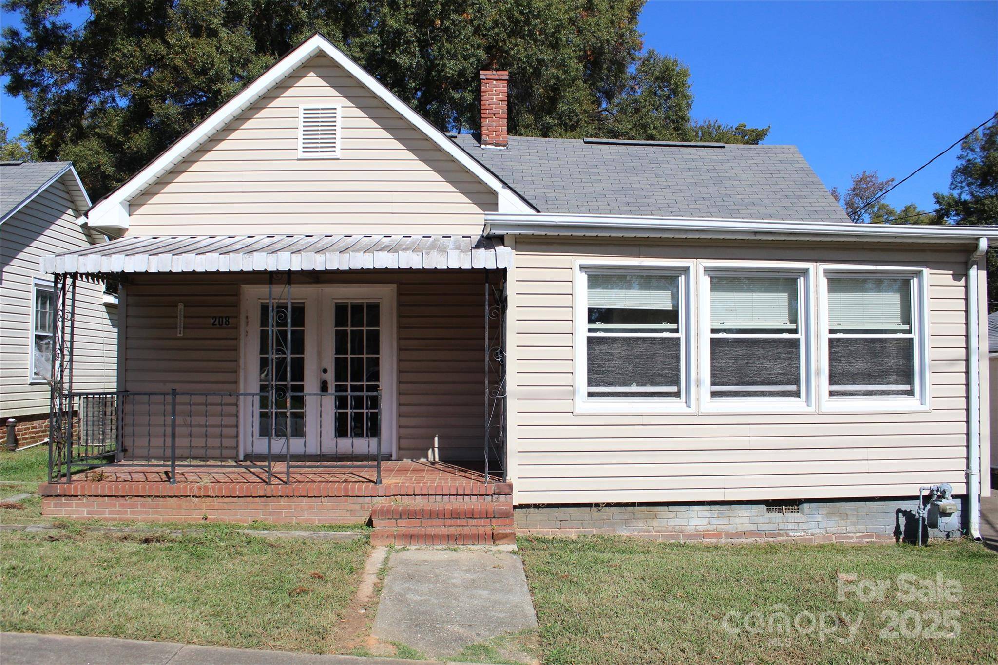 208 Virginia AVE W, Bessemer City, NC 28016