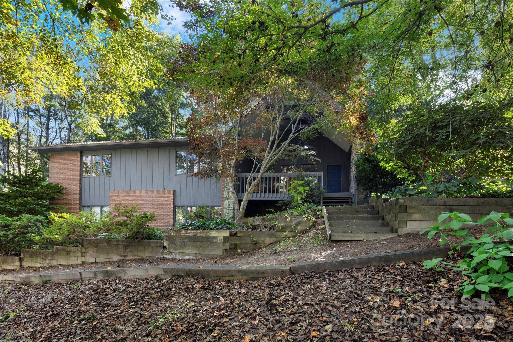 18 Brook Forest DR, Arden, NC 28704