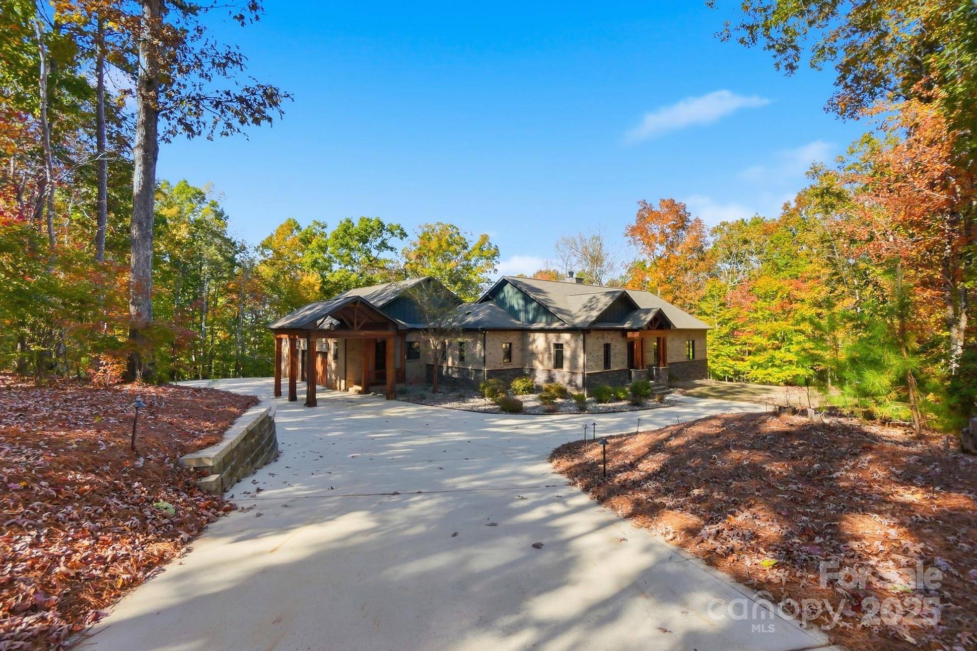 1421 Saratoga Woods DR, Waxhaw, NC 28173