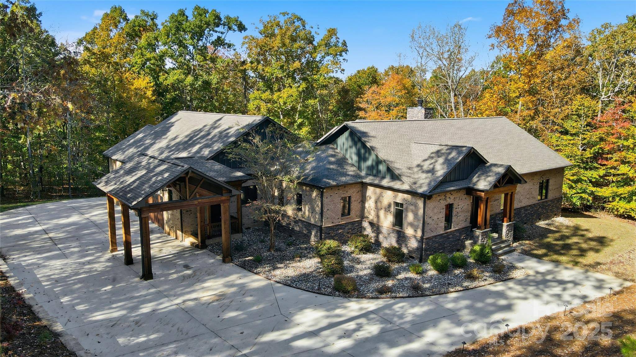 1421 Saratoga Woods DR, Waxhaw, NC 28173