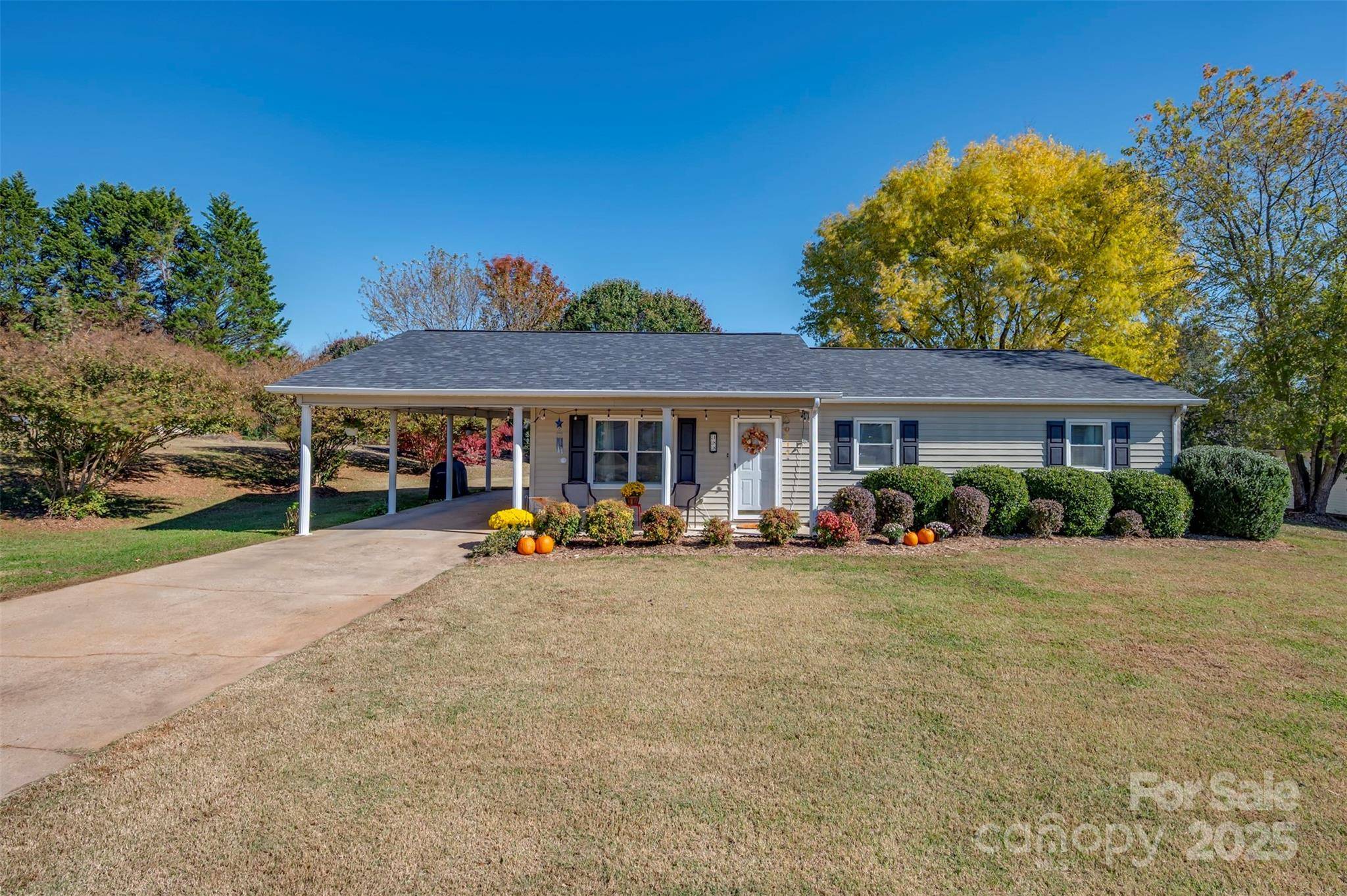 188 East Fork DR, Ellenboro, NC 28040
