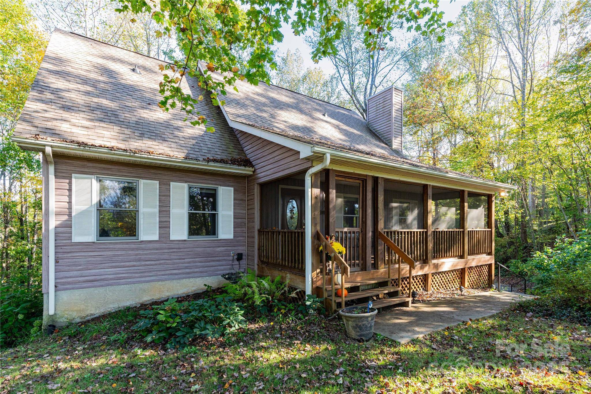 114 Courtney LN, Candler, NC 28715