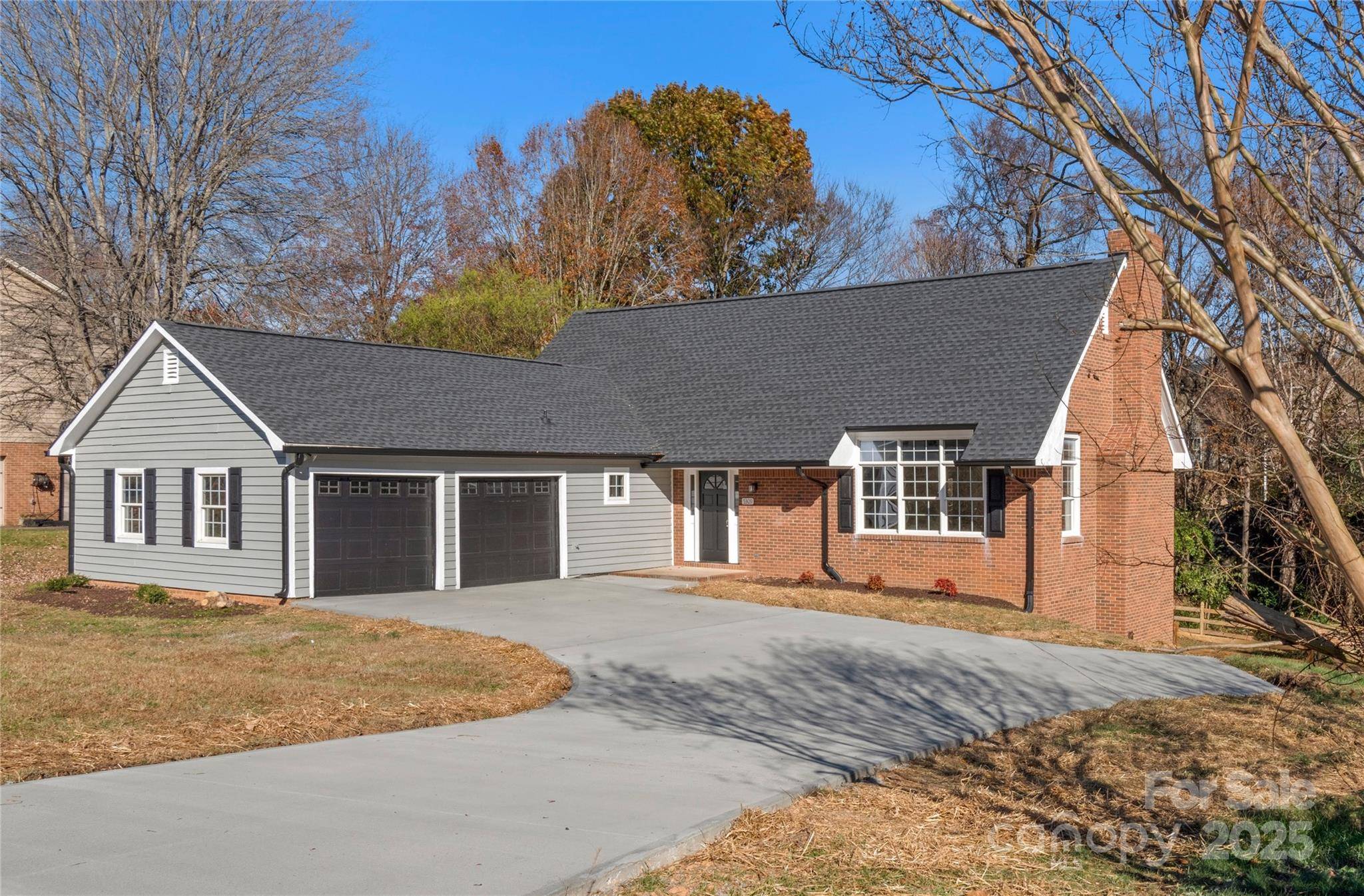 5309 Moss Creek LN, Clemmons, NC 27012