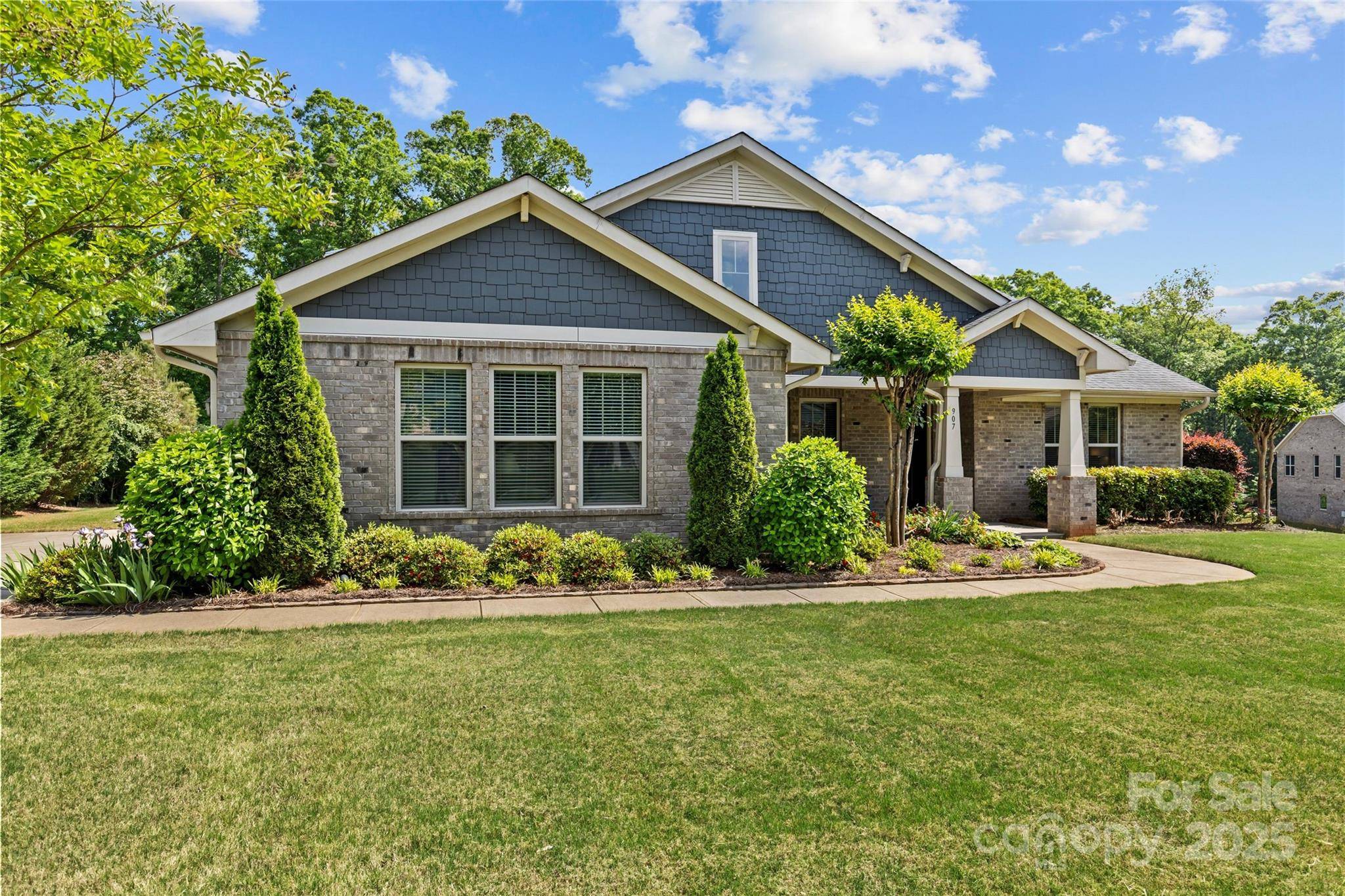 907 Lingfield LN, Waxhaw, NC 28173