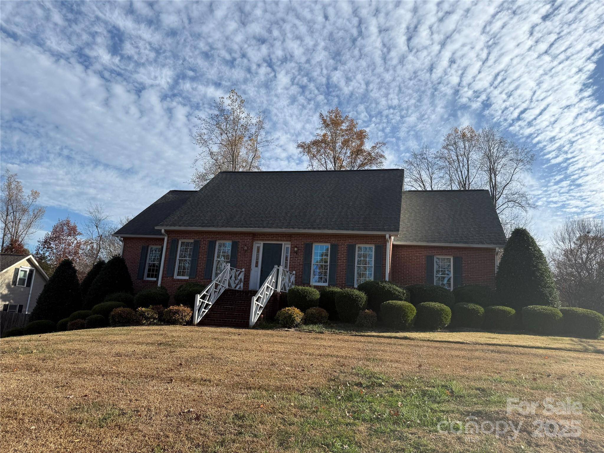 226 Countrywood DR, Forest City, NC 28043