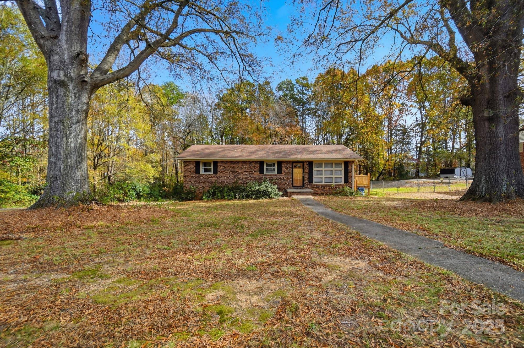 304 Tanglewood DR, Kannapolis, NC 28081