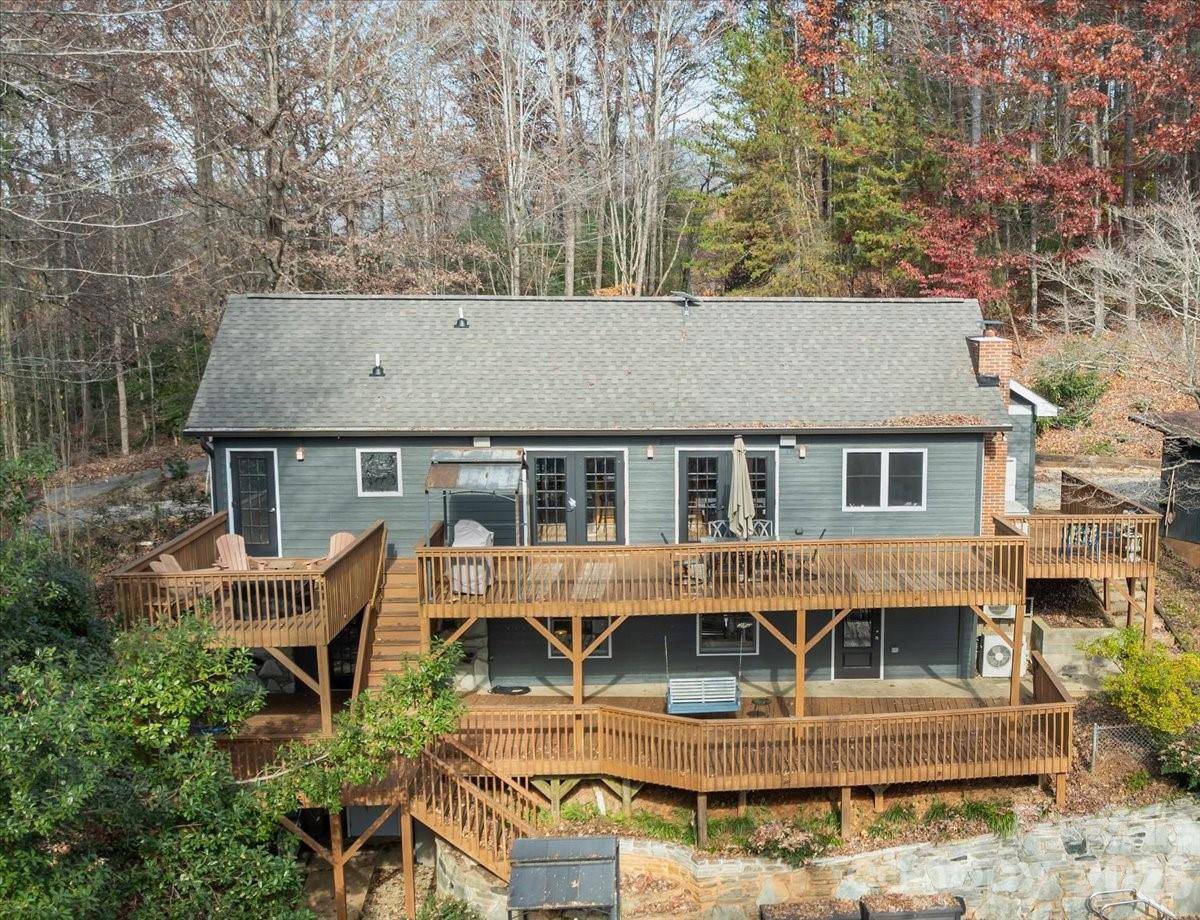 1224 Forest Lake Heights DR, Nebo, NC 28761