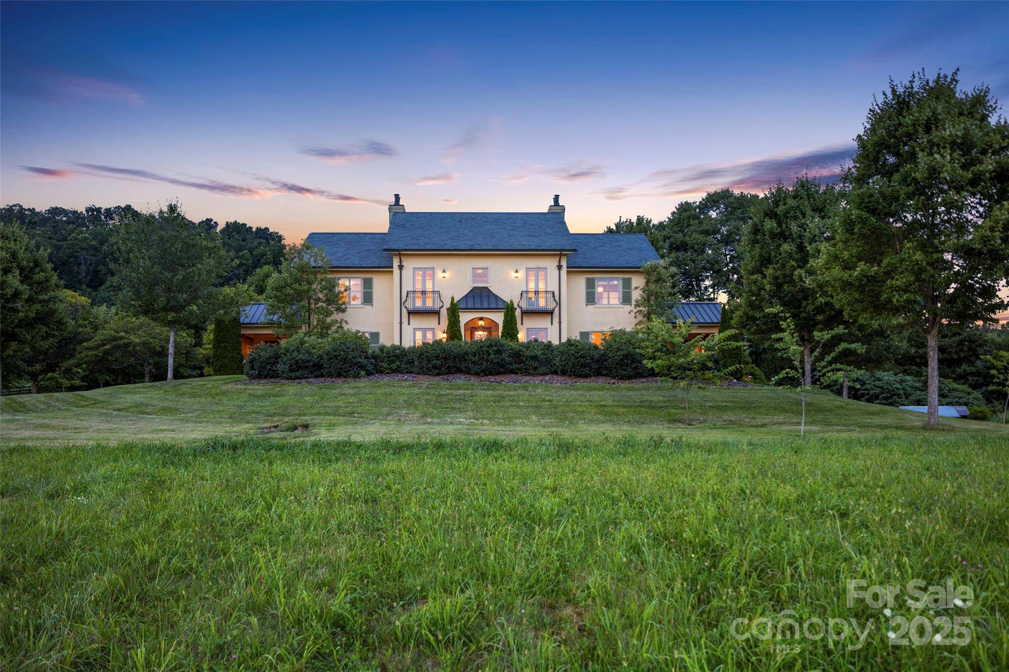 254 Two Brooks TRL, Fletcher, NC 28732