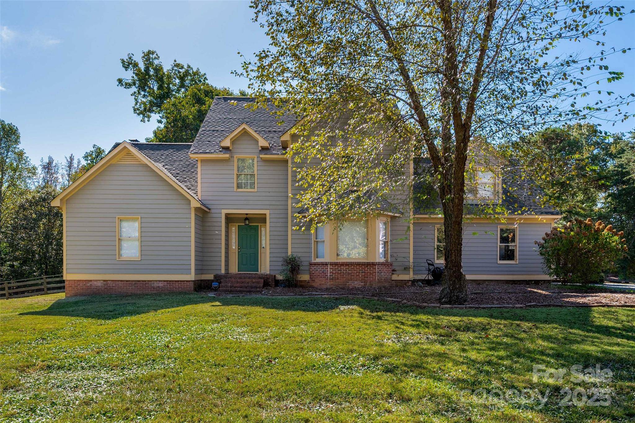 8211 Prince Valiant DR, Waxhaw, NC 28173