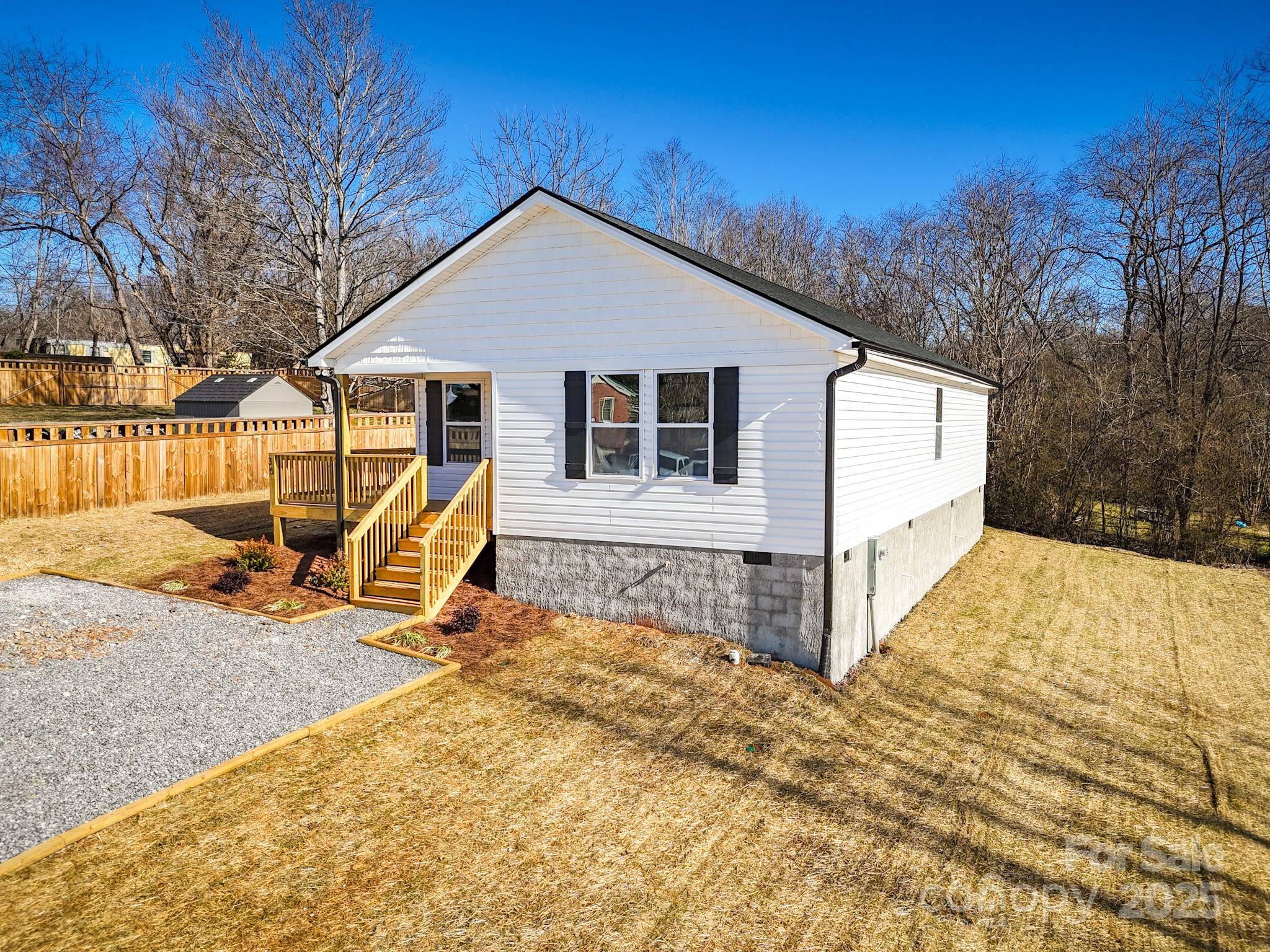 36 Harkins AVE, Canton, NC 28716