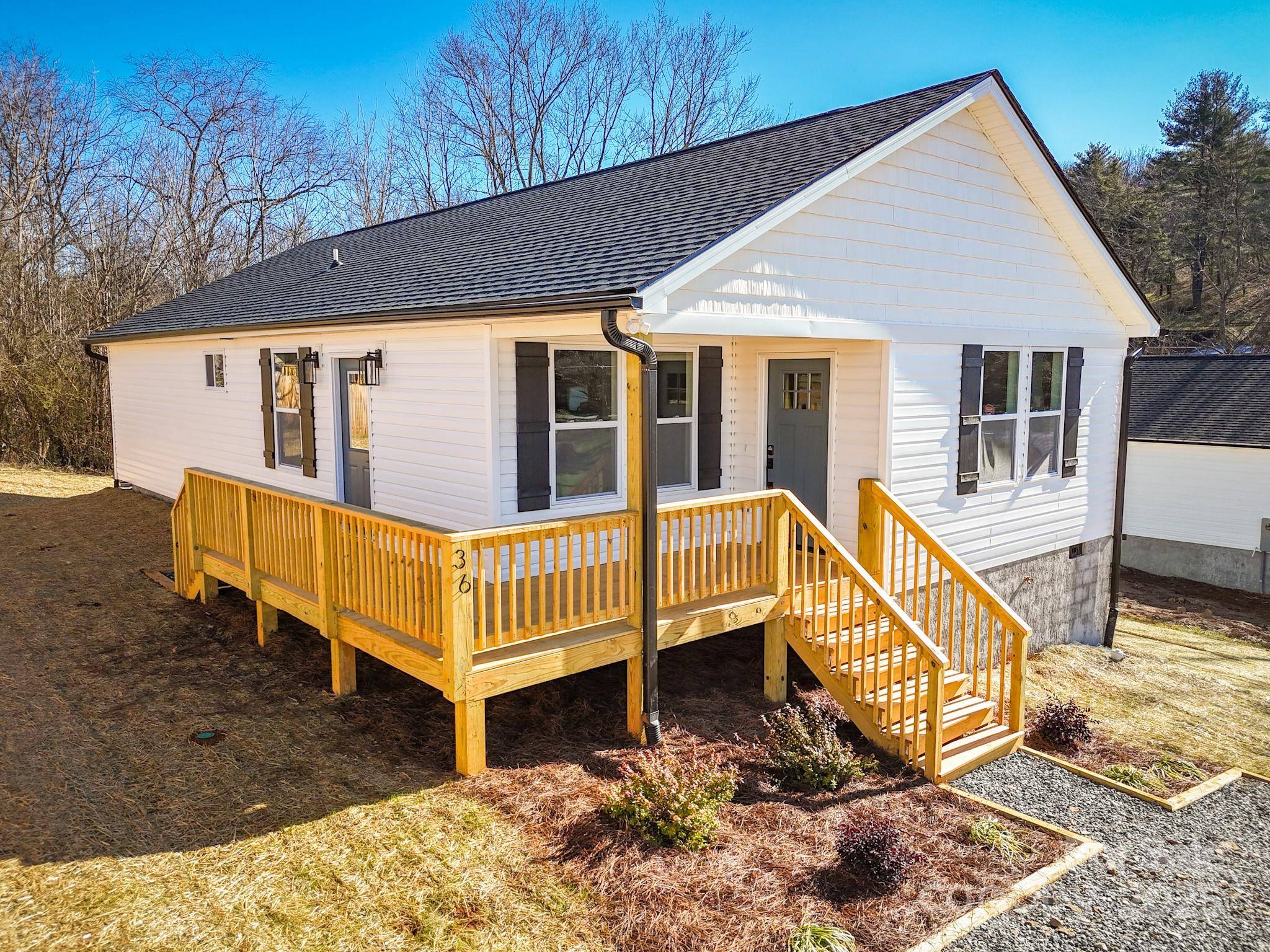 36 Harkins AVE, Canton, NC 28716