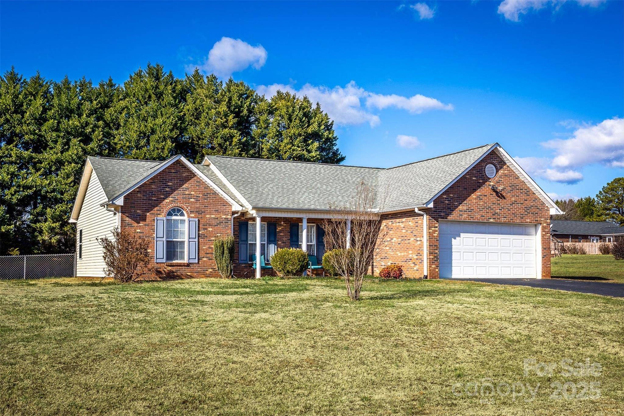 5045 Stetson LN, Claremont, NC 28610