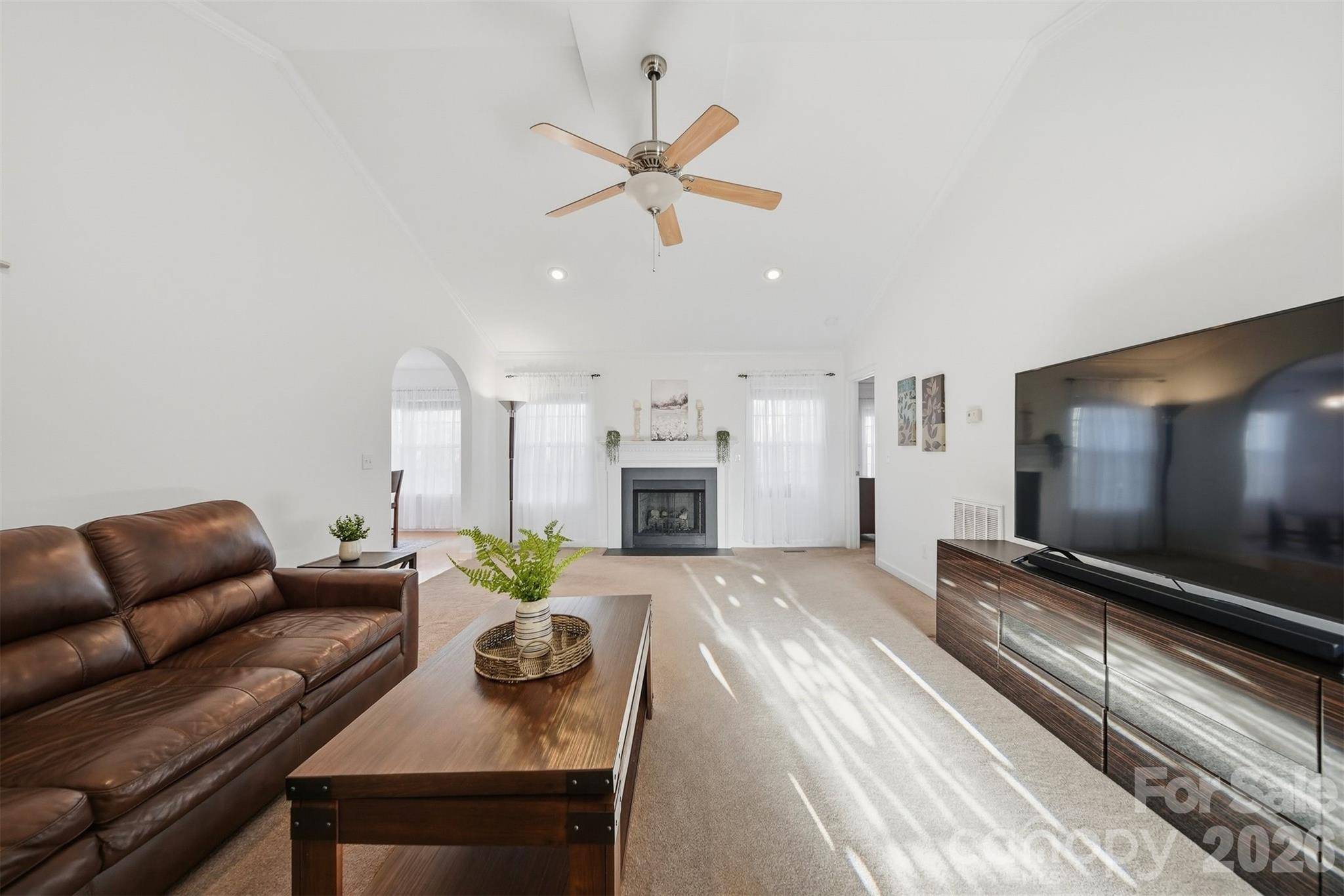 1636 Mayfair DR, Conover, NC 28613