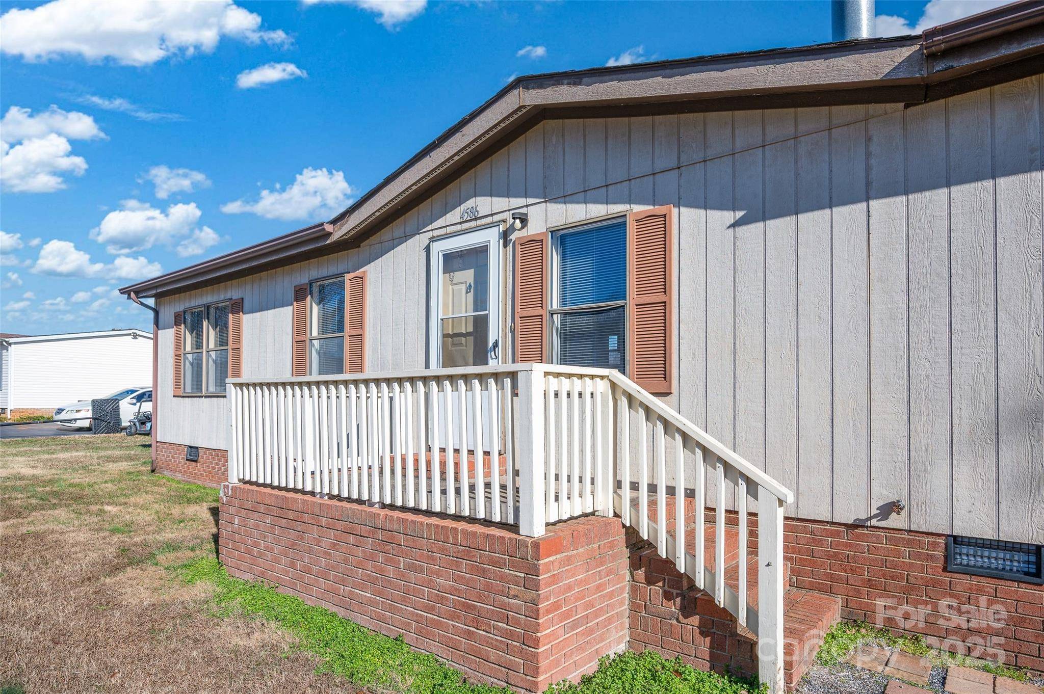 4586 Deal RD, Claremont, NC 28610