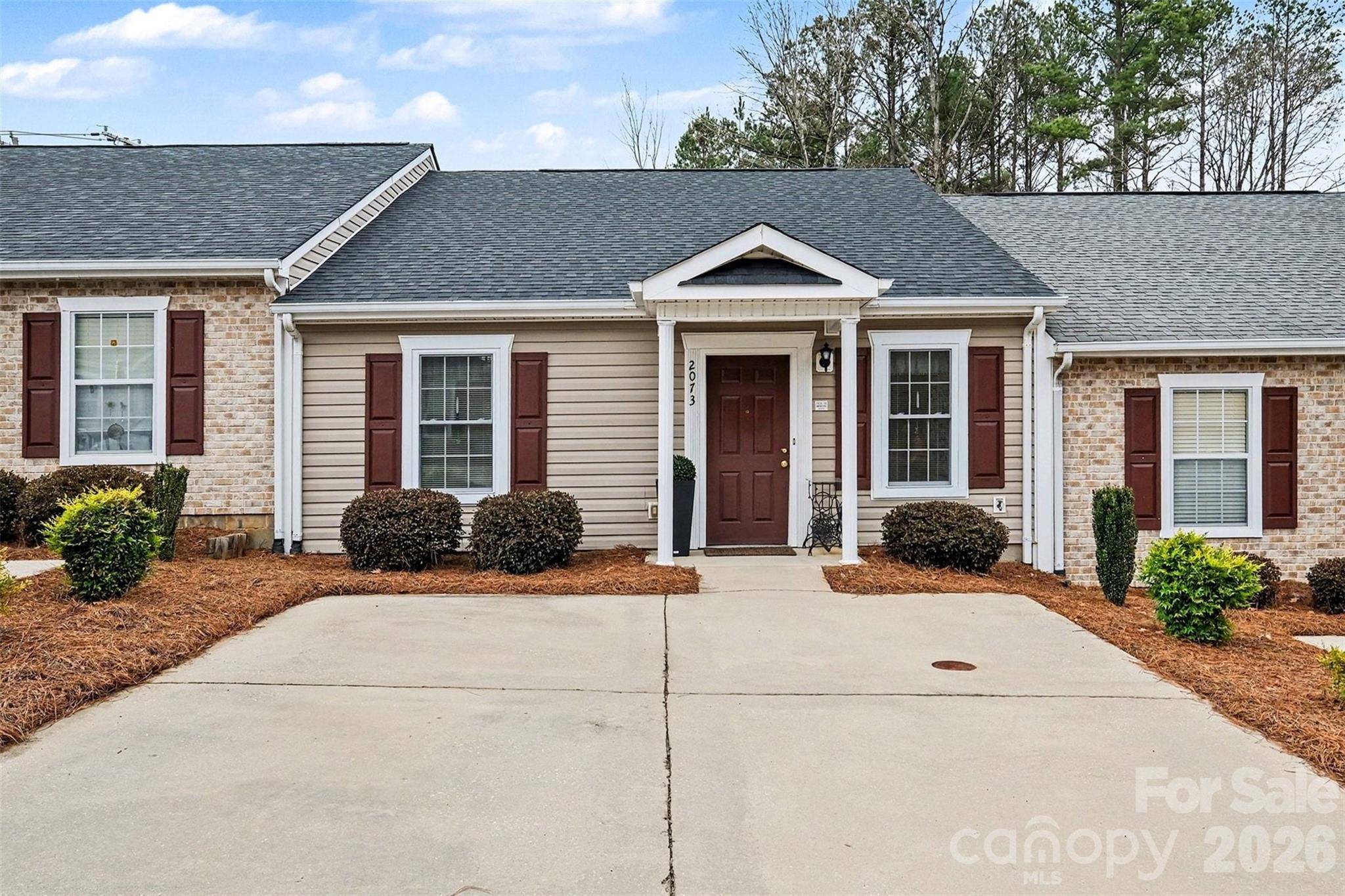 2073 Pin Oak PL, Cramerton, NC 28032