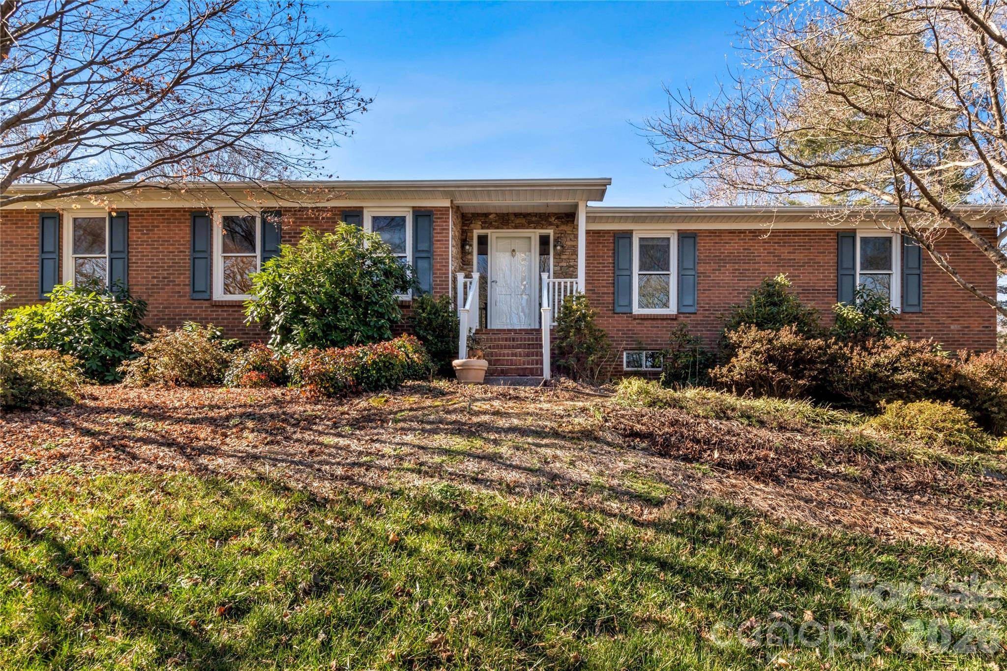 3606 Squirewood DR, Clemmons, NC 27012