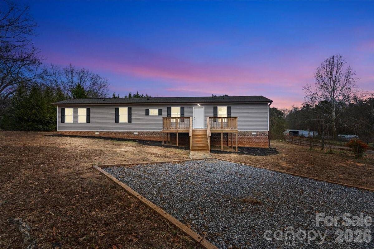 101 Roof RD, Anderson, SC 29624