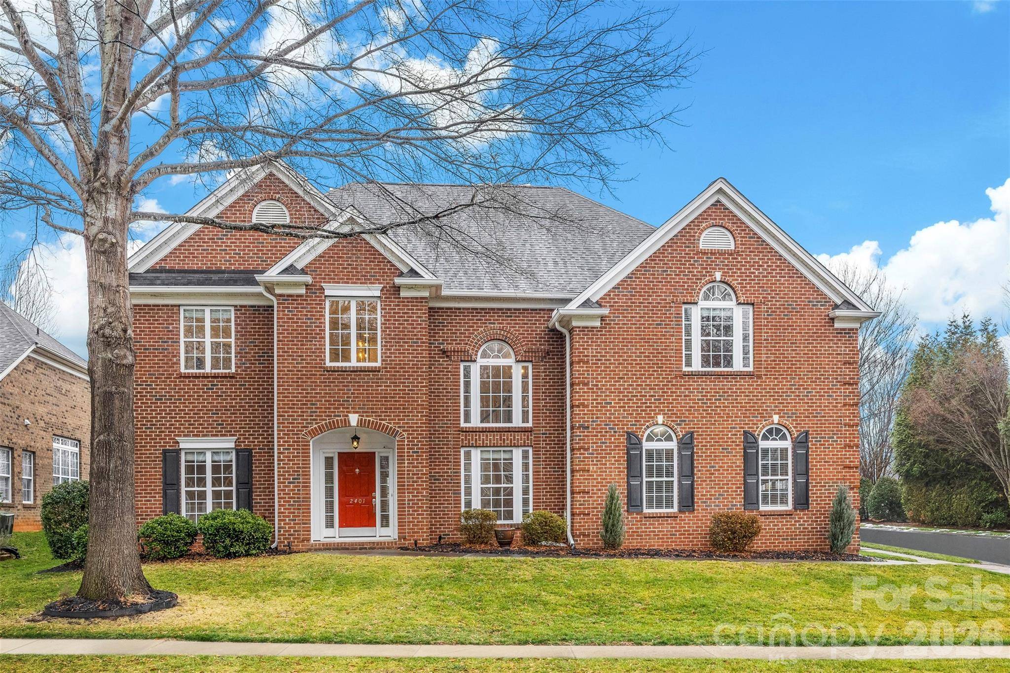 2401 Twinberry LN, Waxhaw, NC 28173