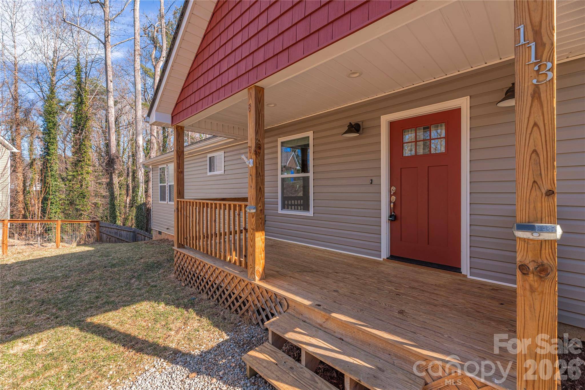 113 Tail Feather LN, Candler, NC 28715