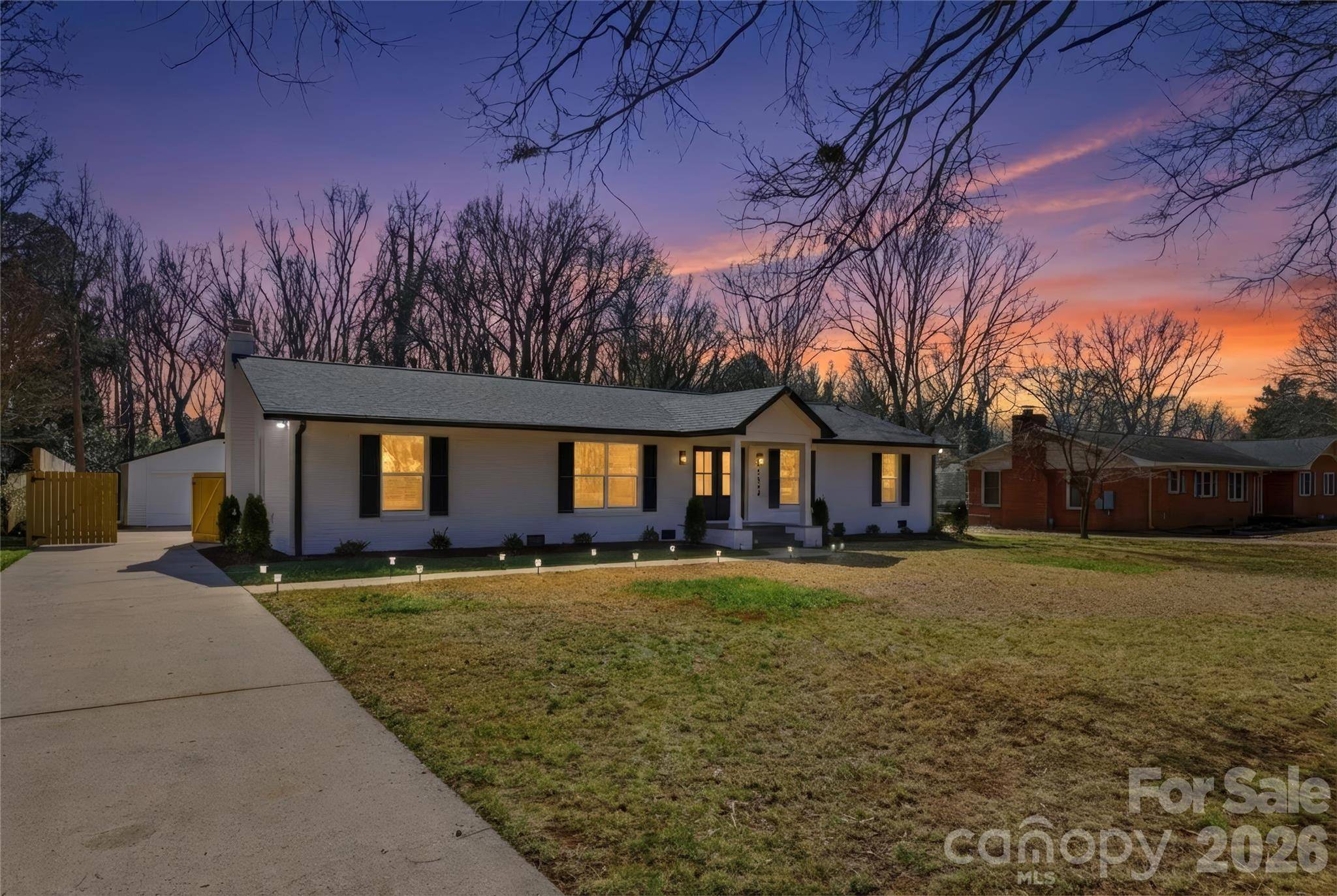 7834 Rainbow DR, Charlotte, NC 28227