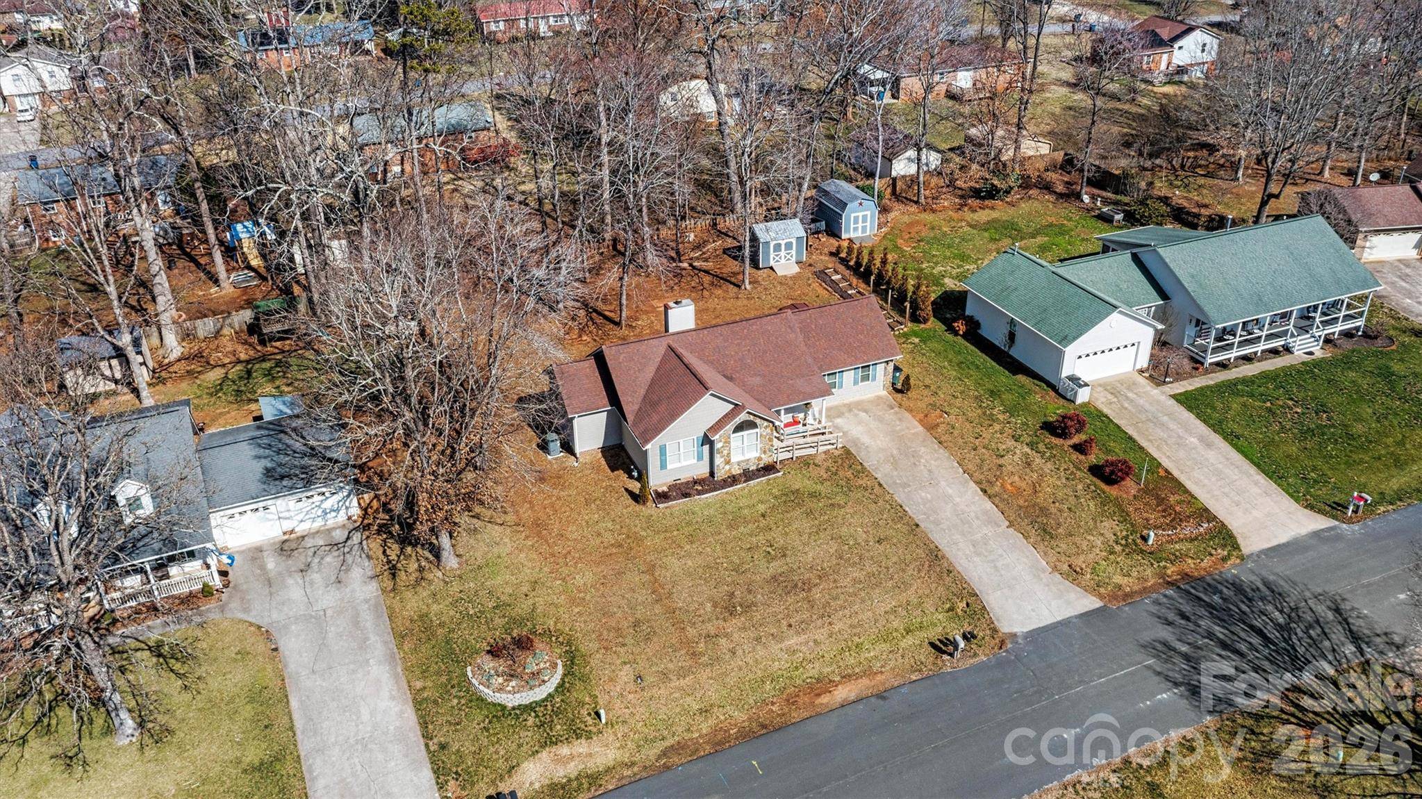 1714 Indian Springs DR NW, Conover, NC 28613