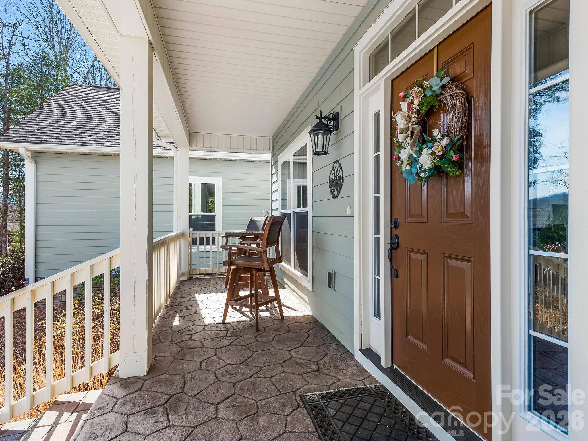 76 Ledgestone DR, Fairview, NC 28730