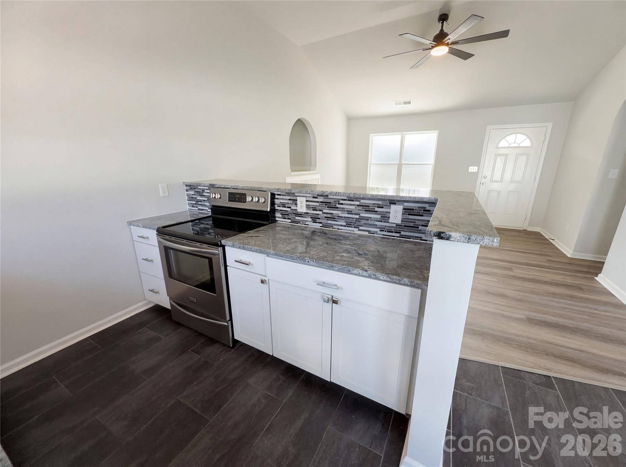6028 Bradford CT, Dallas, NC 28034