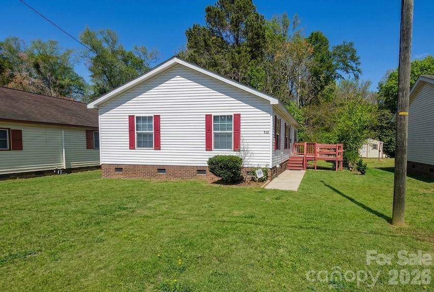 510 Phillips ST, Fairmont, NC 28340